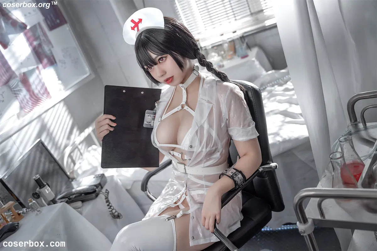 啊日日_Ganlory NO.018 未来白色护士 - 1