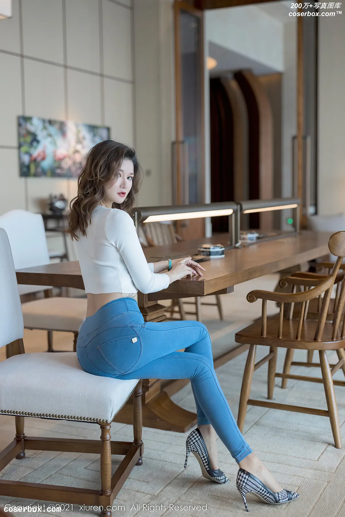 [XIUREN秀人网] 2021.12.09 No.4318 文芮jeninfer [34P335MB] - 2