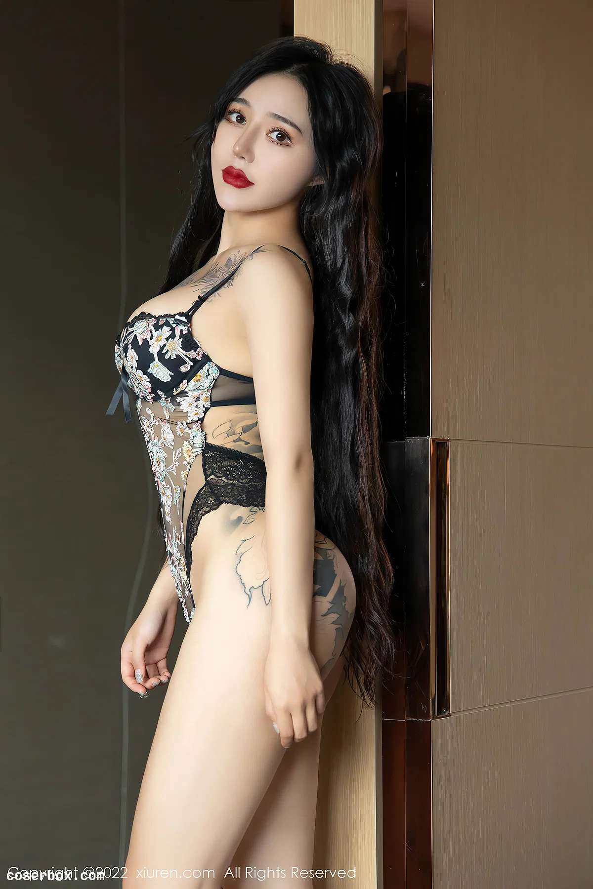 [Xiuren秀人网]2022.04.07 NO.4831 文静儿[65+1P／645MB] - 2