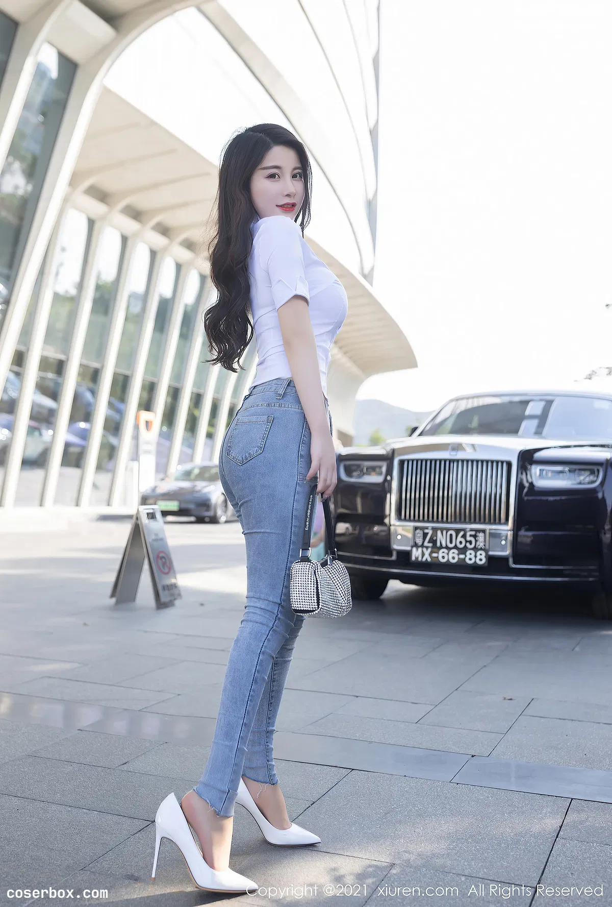 [Xiuren秀人网]2021.06.03 NO.3501 美七Mia[70+1P／718MB] - 1