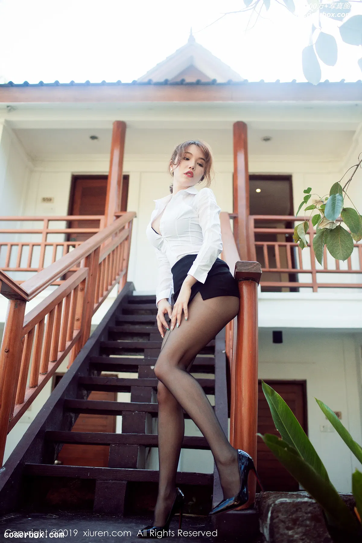 [Xiuren秀人网]2019.08.09 NO.1606 黄楽然 [56+1P／235M] - 1