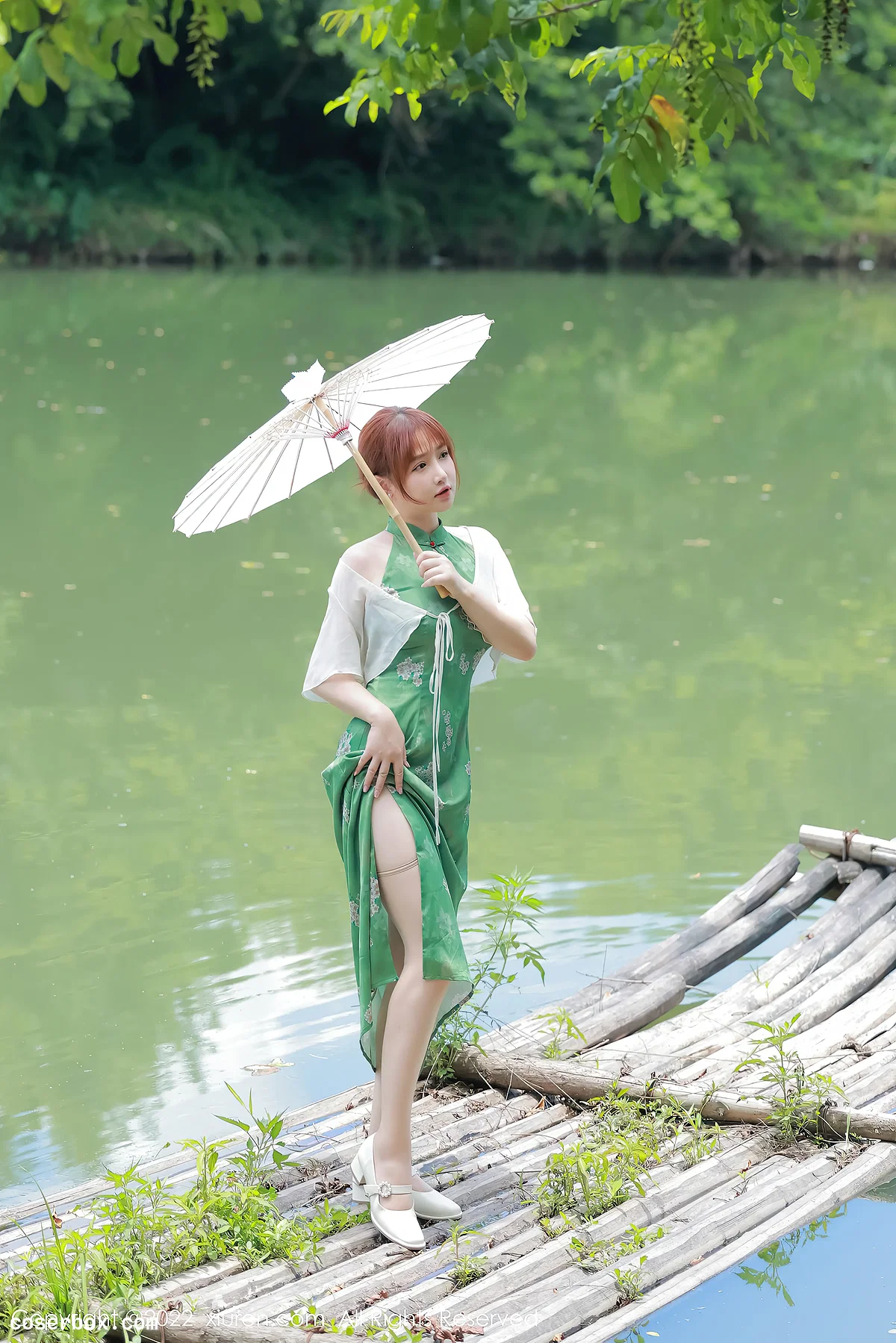 [XiuRen秀人网] 2022.07.14 No.5276 养乐多DoDo 湖景旗袍[52P487MB] - 2