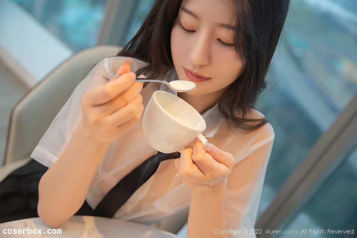 [XiuRen秀人网] 2022.08.04 No.5385 熊小诺 黑丝美腿[73P673MB] - 2
