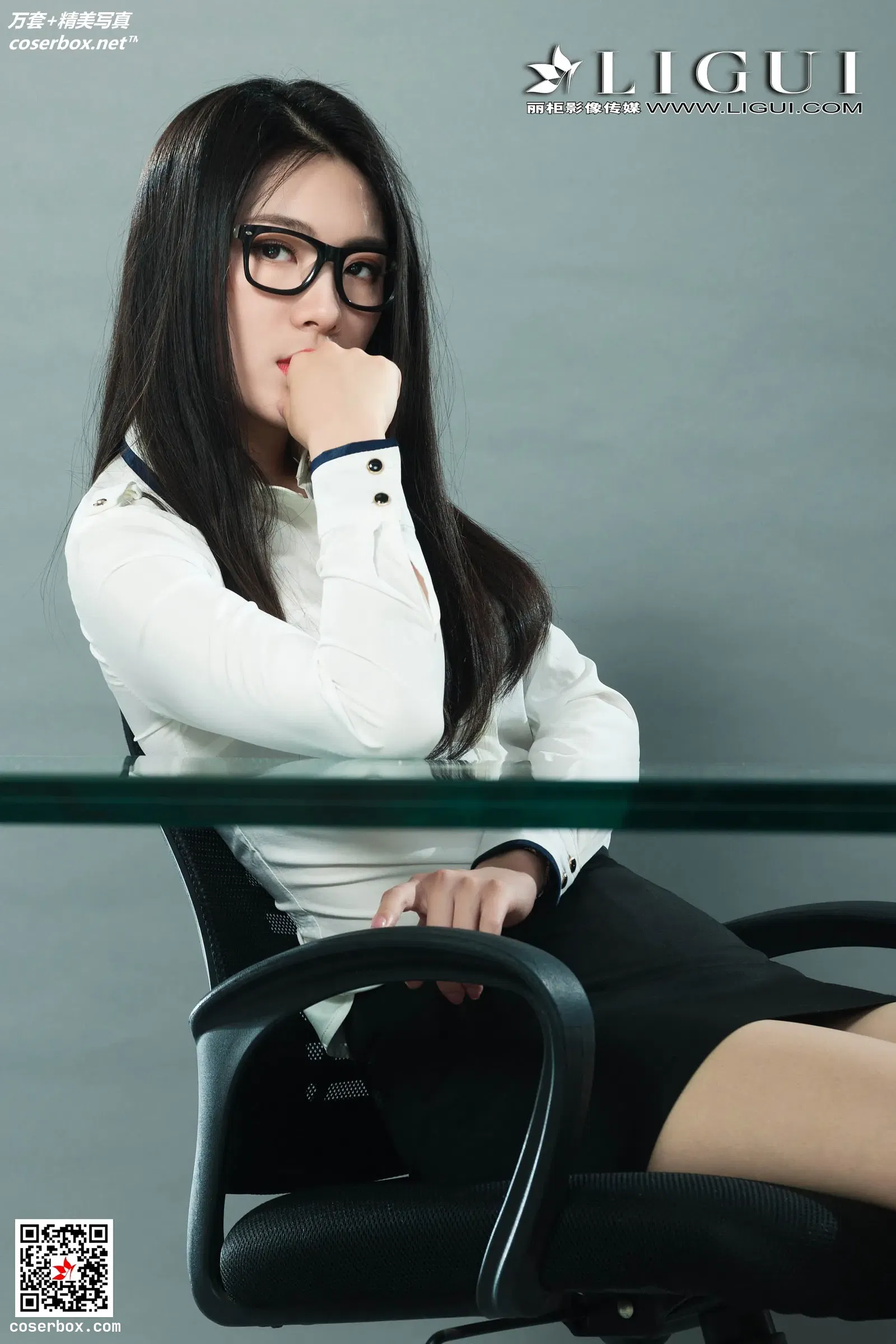 [Ligui丽柜] 2019.09.16 NO.437《职场新秀》-书雅 [43P85.45MB]