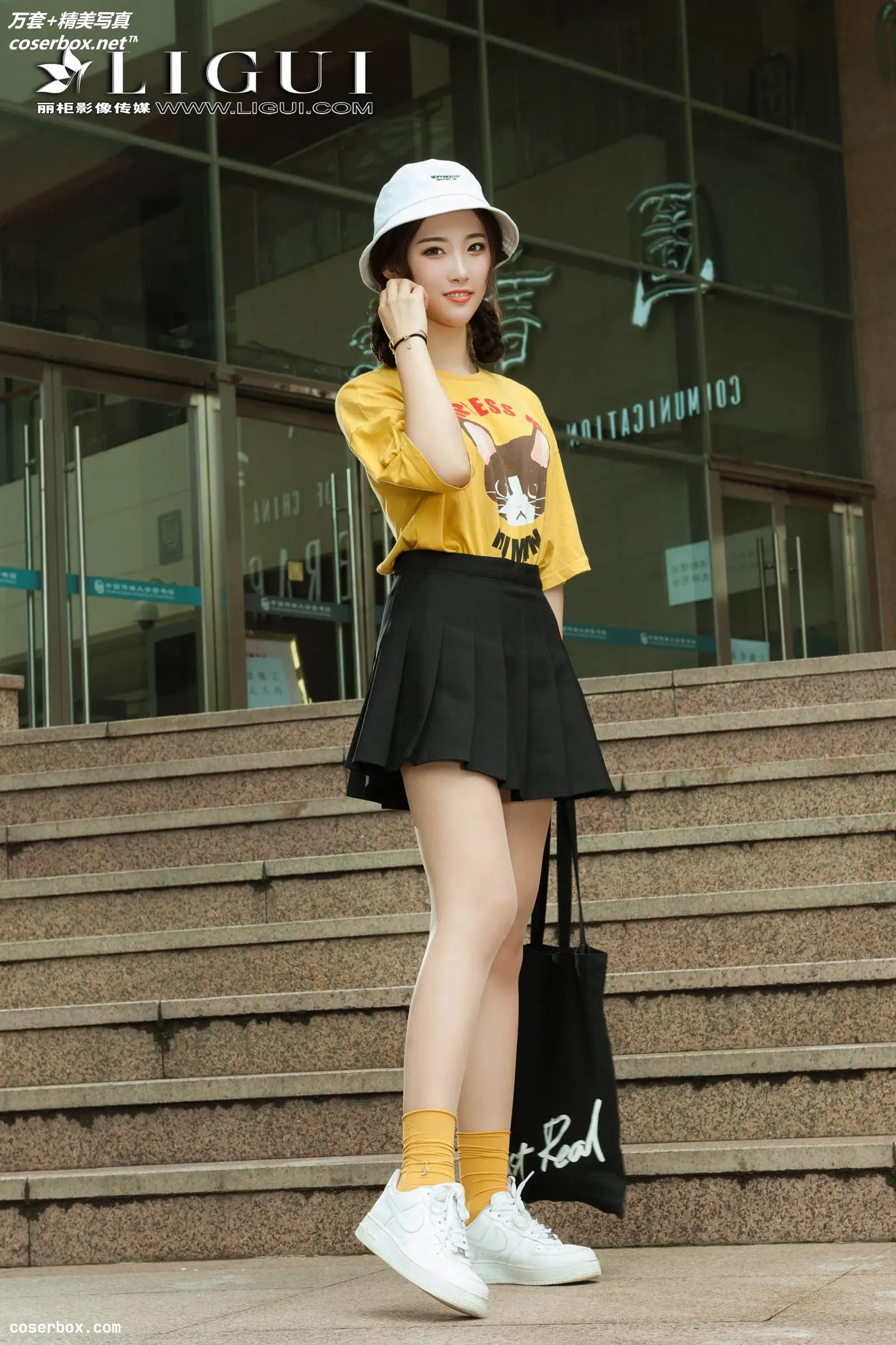 [Ligui丽柜] 2018.10.24 NO.277 Model 筱筱 [57P39.3MB]