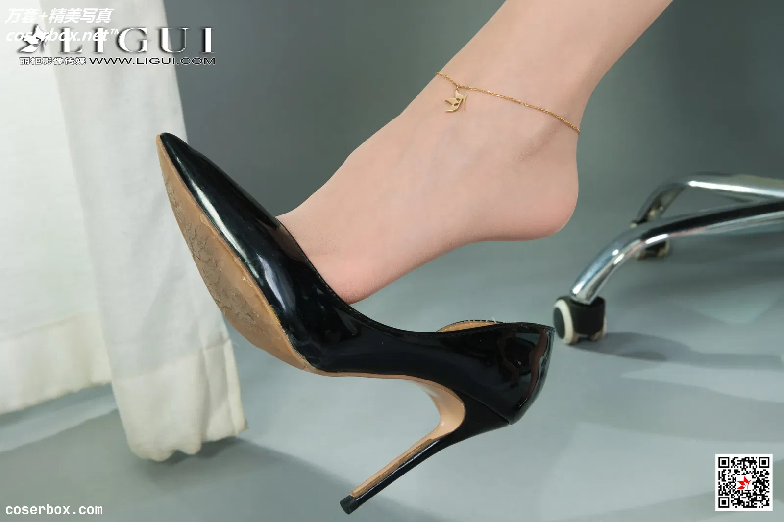 [Ligui丽柜] 2021.08.06 NO.899 Model《双生花-职场情丝》凉儿&心心[86P-92MB]