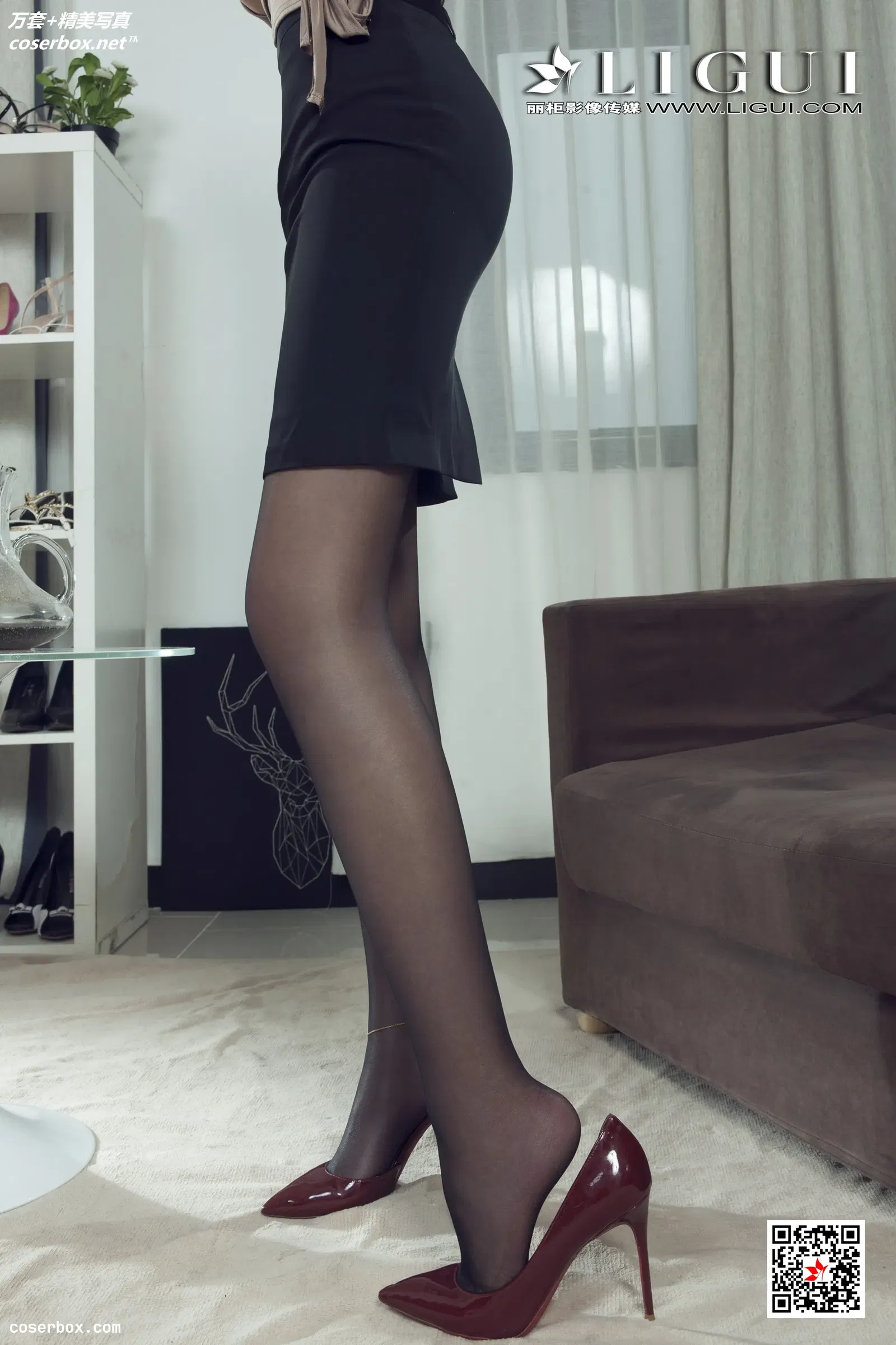 [Ligui丽柜] 2021.02.01 NO.802 Model 嘤嘤[55P-67.7MB]