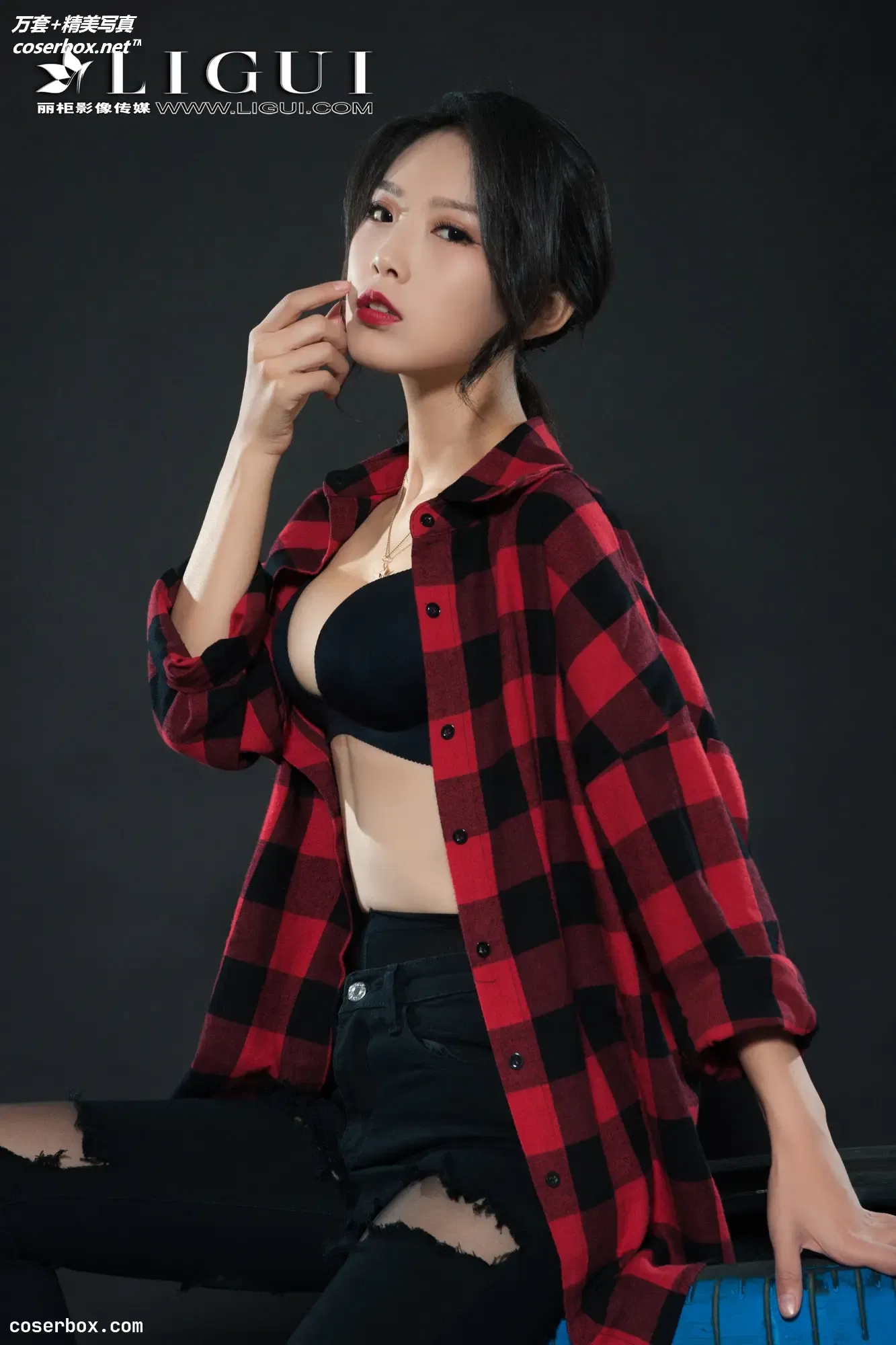 [Ligui丽柜] 2018.11.14 NO.287 网络丽人 Model 赵维拉 [63P-26MB]