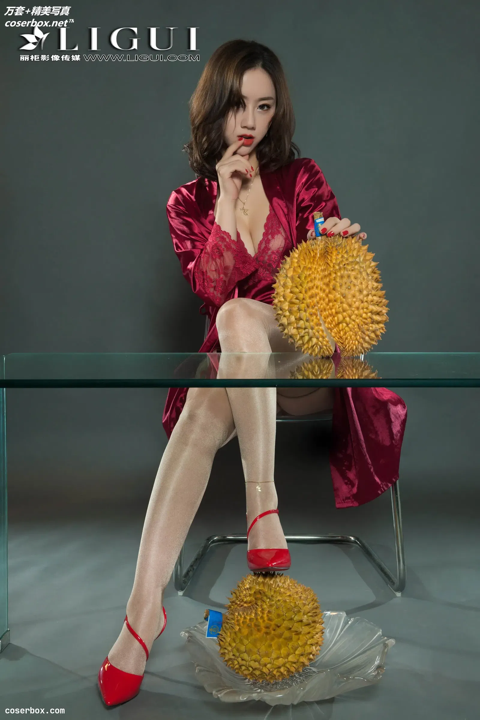 [Ligui丽柜] 2018.09.22 NO.261 网络丽人 Model 然然 [56P-30M]