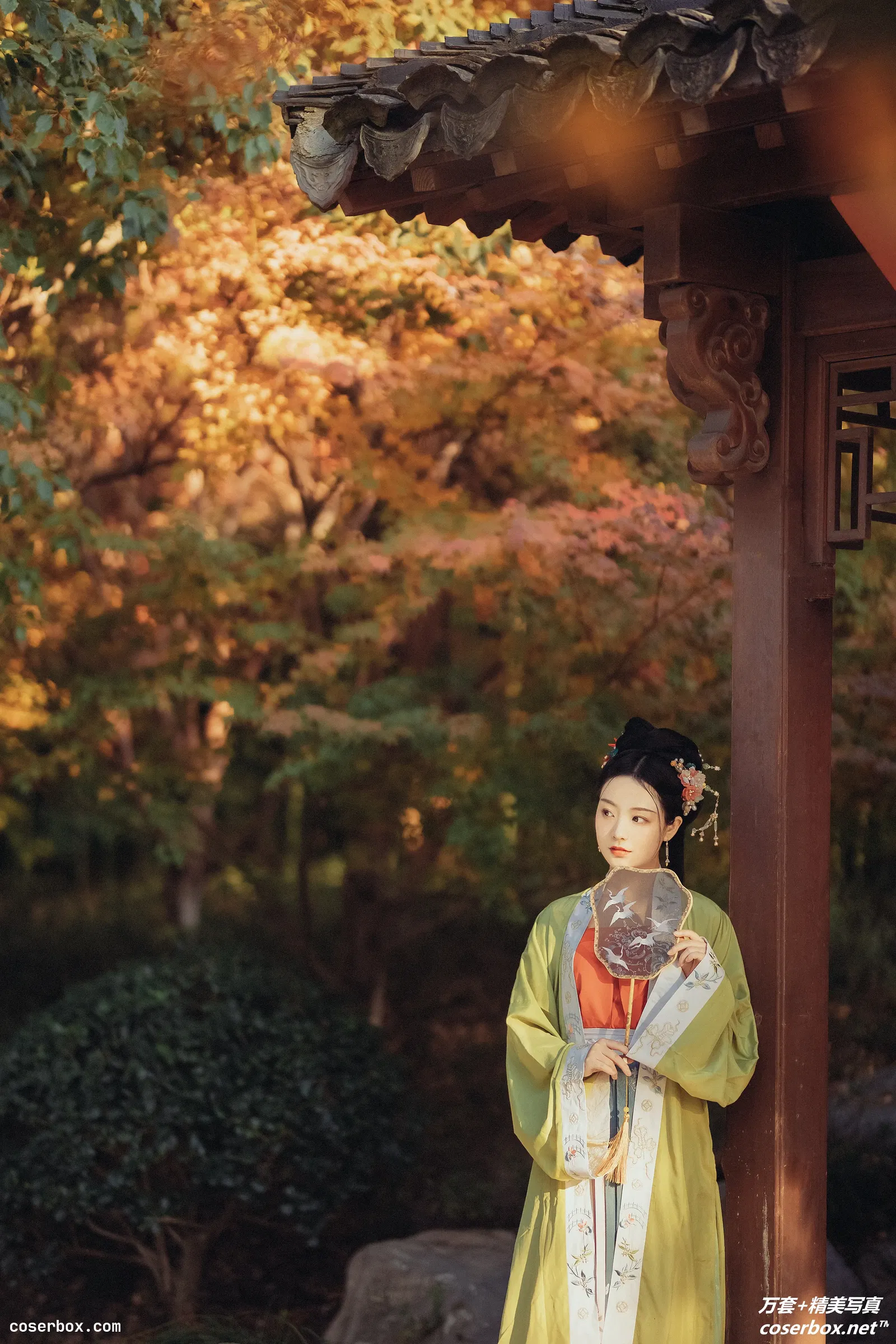 [YITUYU艺图语] 2021.10.18 NO.329 临江秋枫 Seven [36P-774MB]