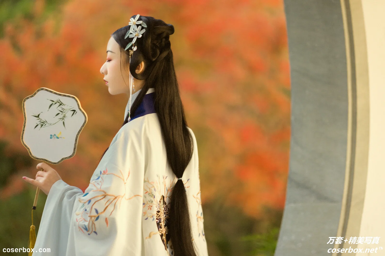 [YITUYU艺图语] 2021.09.01 NO.204 丹枫入秋 门门 [27P-350MB]