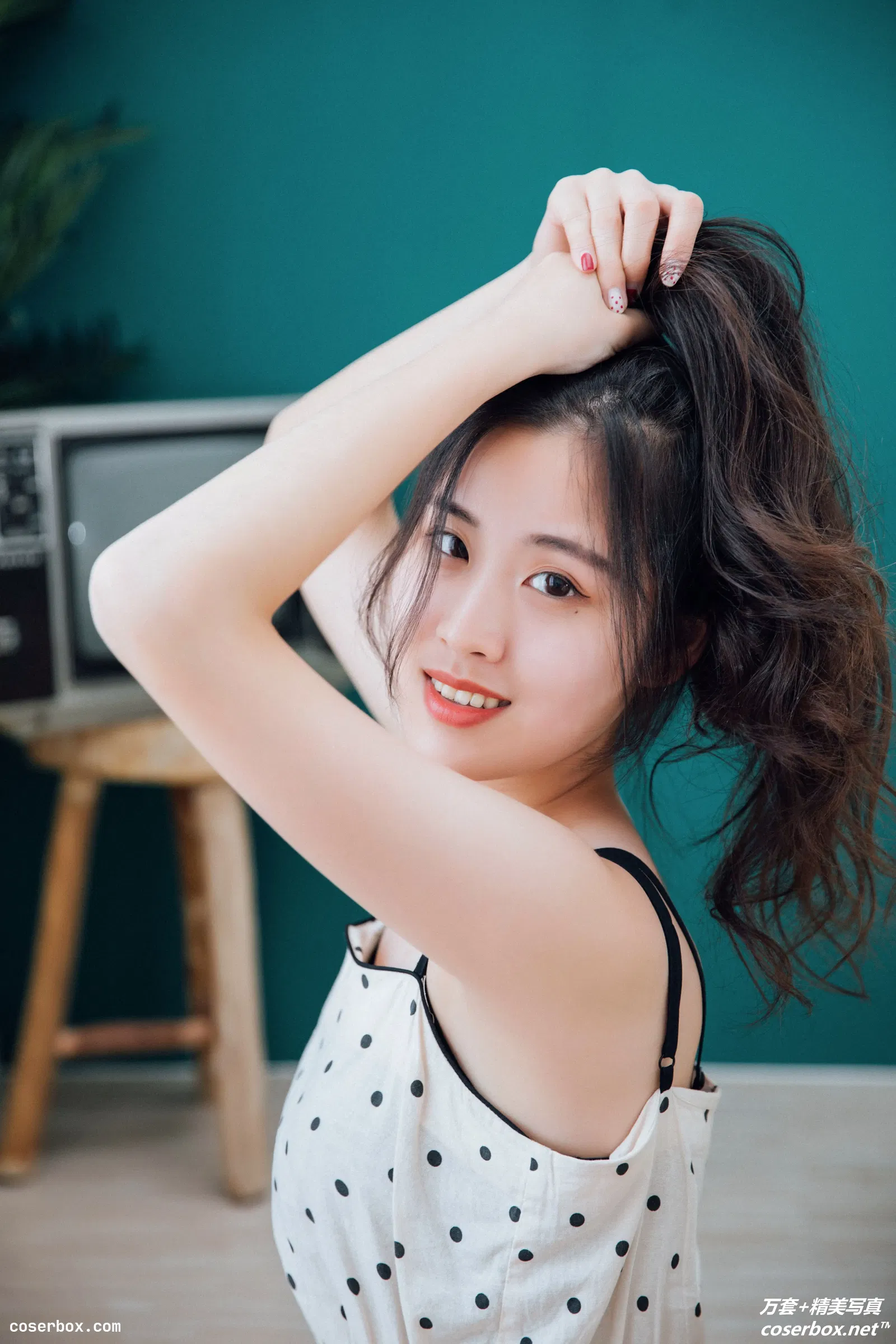 [YITUYU艺图语] 2022.02.06 NO.702 那年夏天 思婷 [25P-82MB]