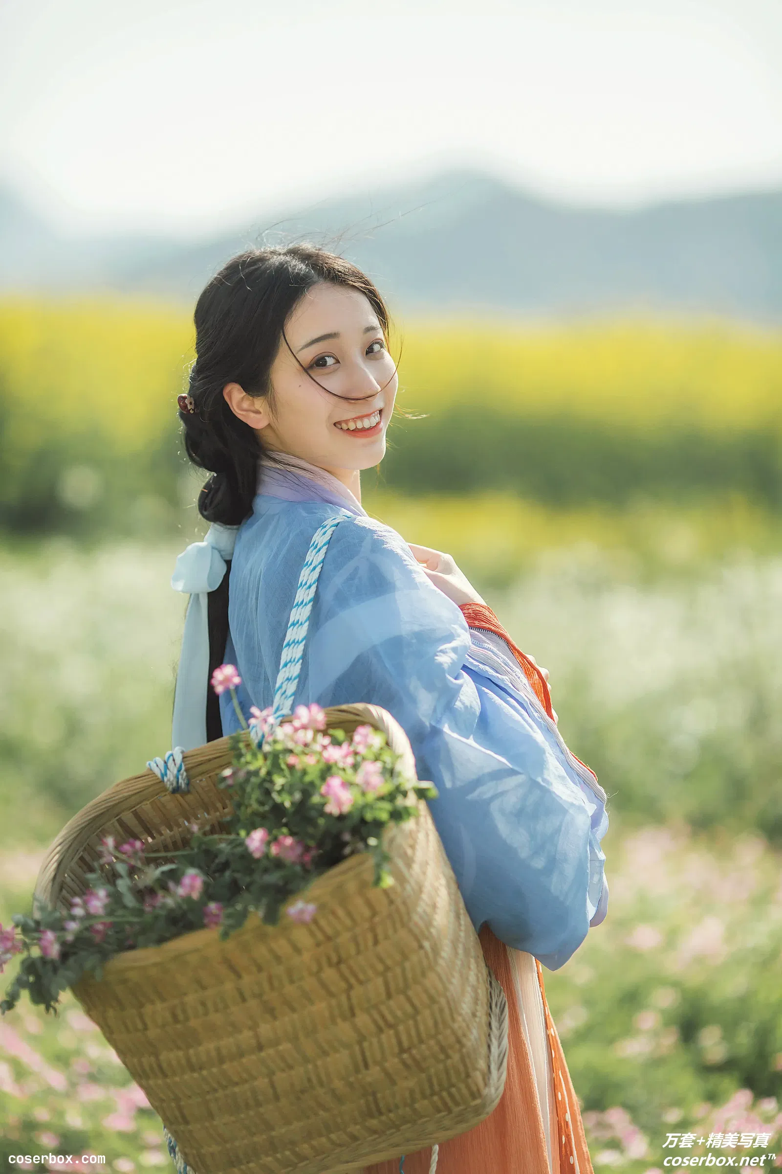 [YITUYU艺图语] 2022.01.11 NO.570 诗经 小清菡 [32P-287MB]