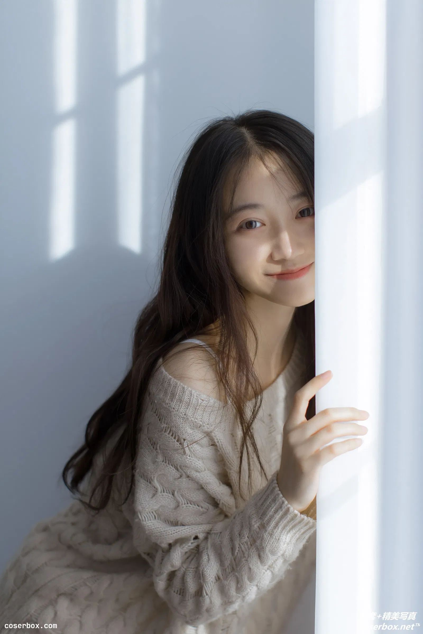 [YITUYU艺图语] 2021.09.14 NO.274 初暖 泓雨 [30P-412MB]