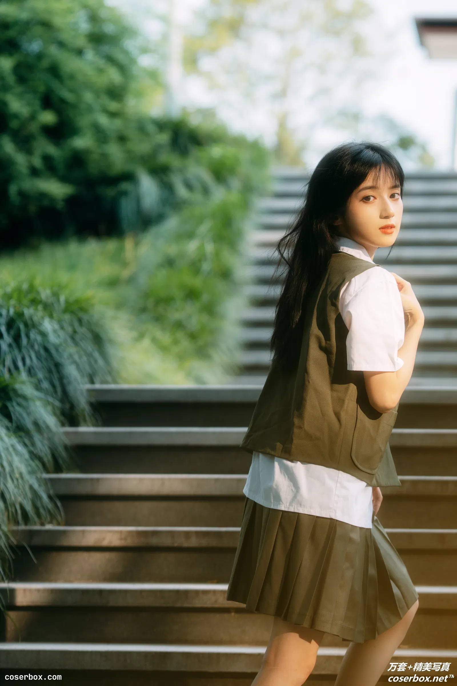 [YITUYU艺图语] 2021.11.26 NO.430 绿色心情 月半了吧 [24P-477MB]