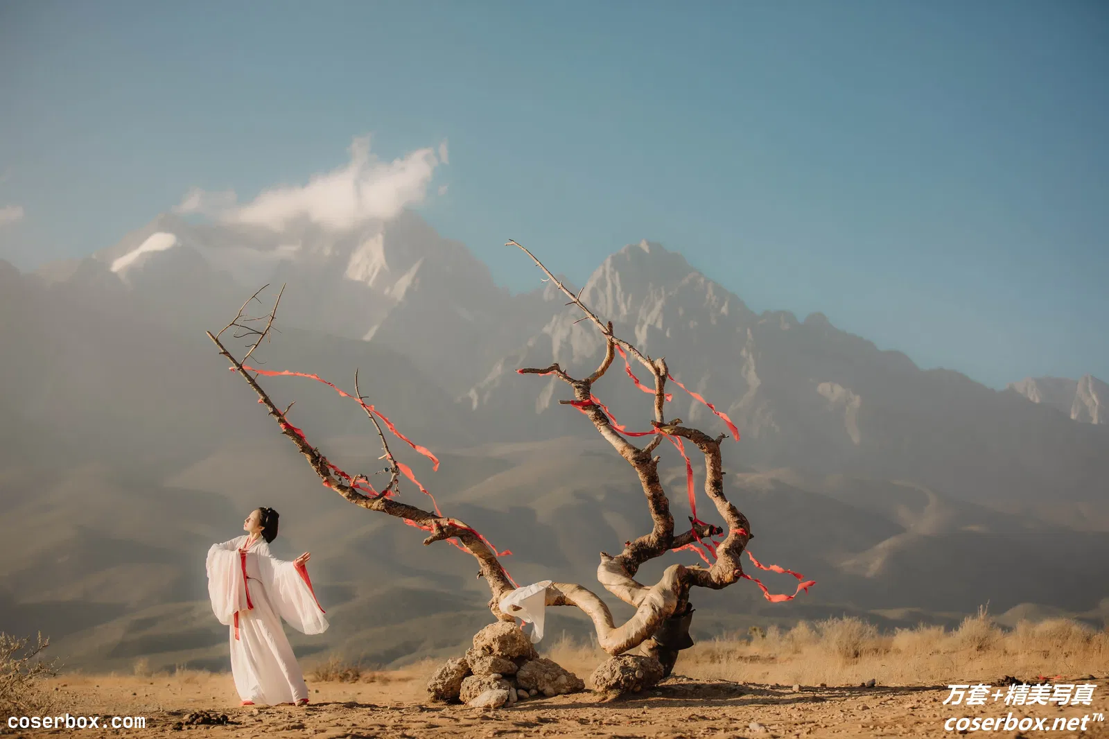 [YITUYU艺图语] 2021.11.05 NO.378 红妆 流韶 [19P-331MB]