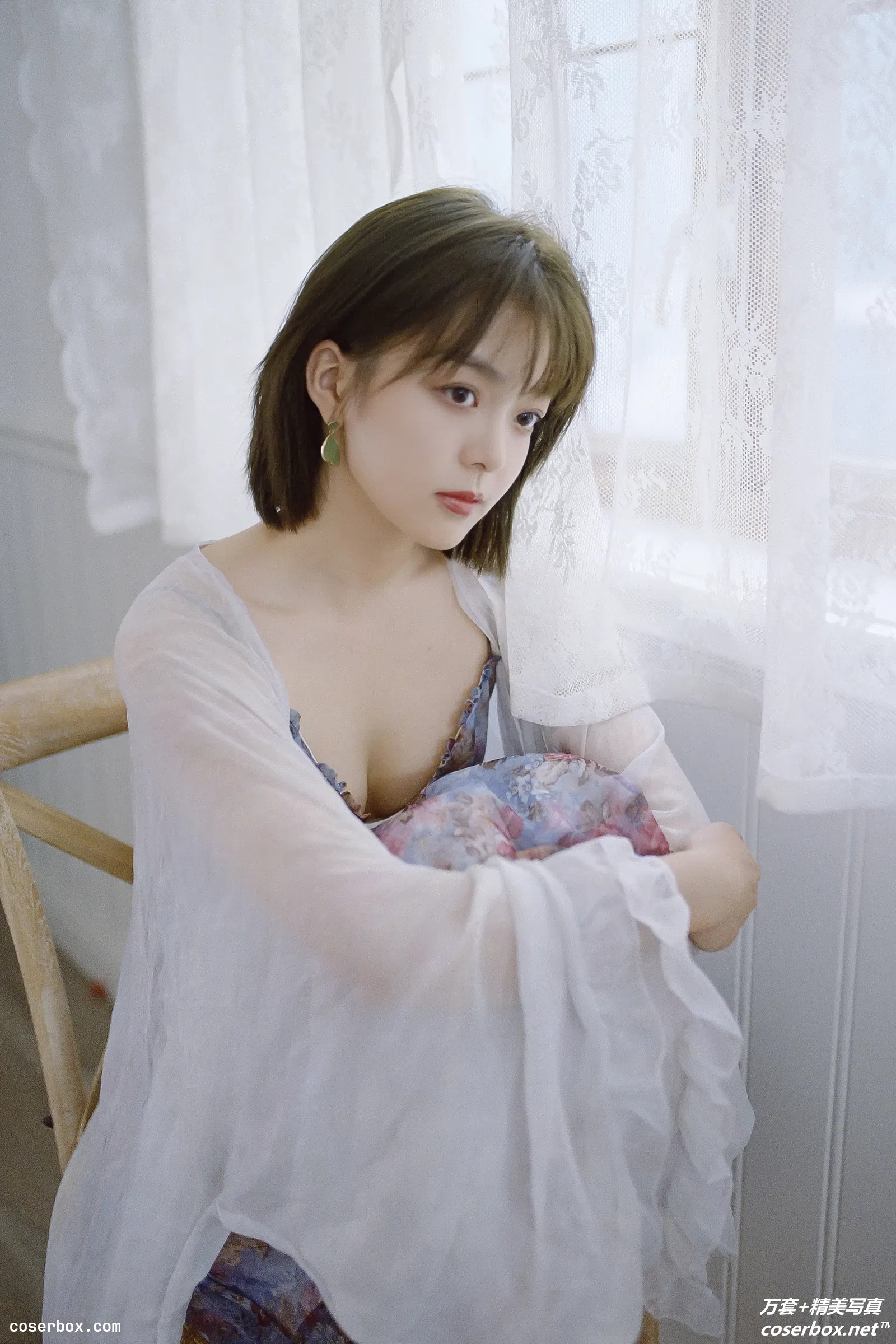 [YITUYU艺图语] 2020.11.26 NO.002 匆匆又夏天 carmen [33P-329MB]