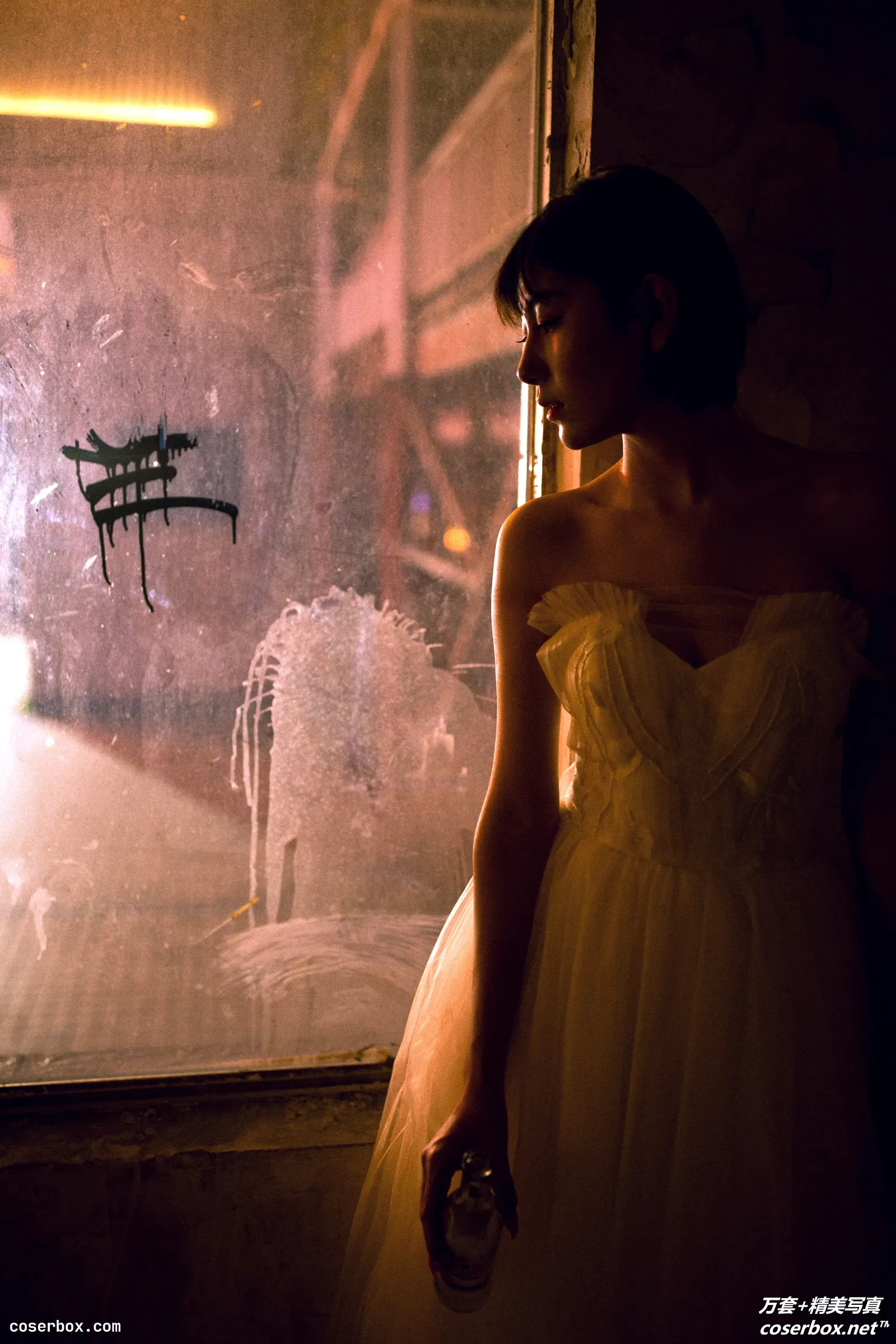 [YITUYU艺图语] 2022.02.21 NO.761 漫长的夜 君洳 [33P-333MB]