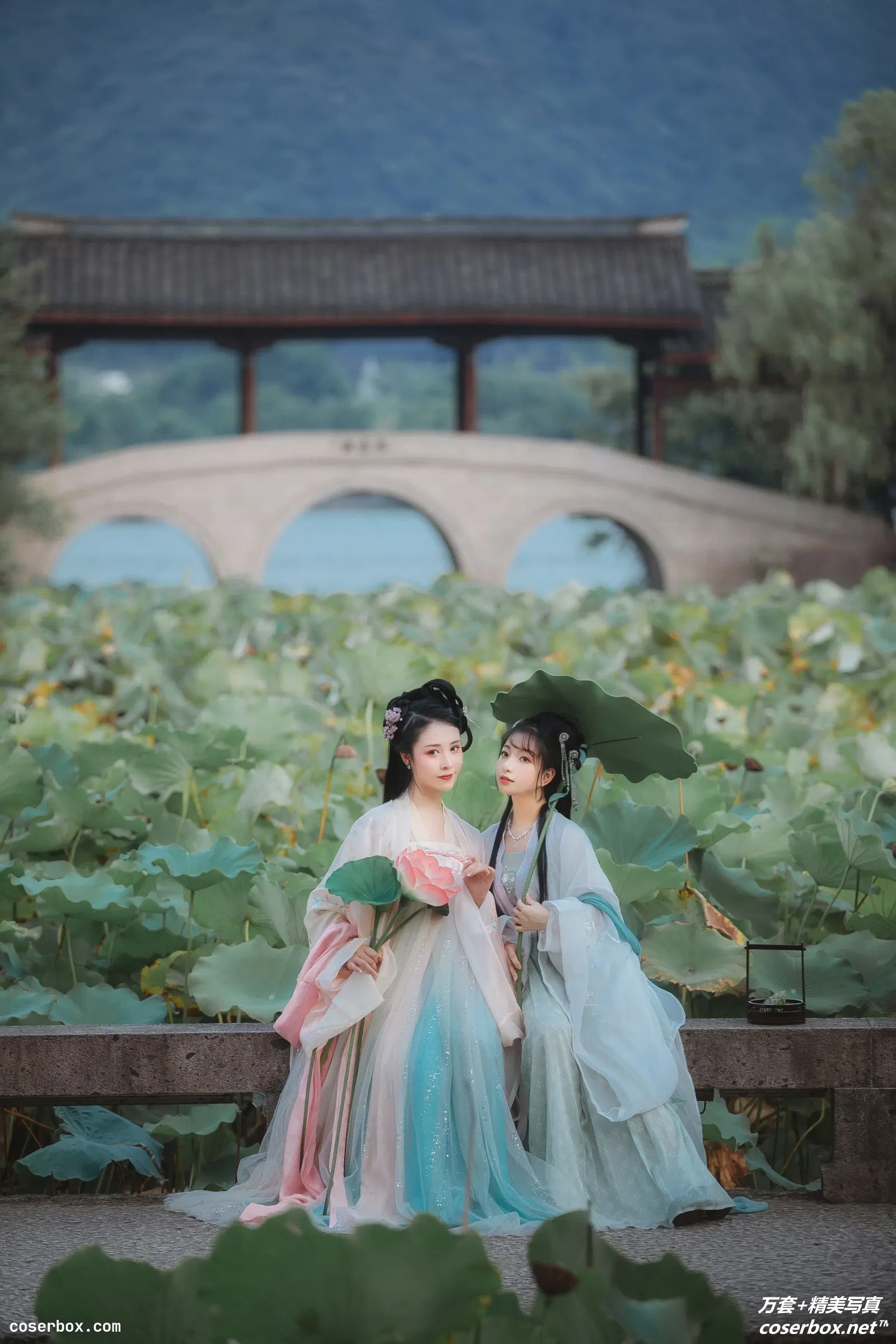 [YITUYU艺图语] 2022.01.03 NO.525 荷 葵花花花儿 [20P-112MB]