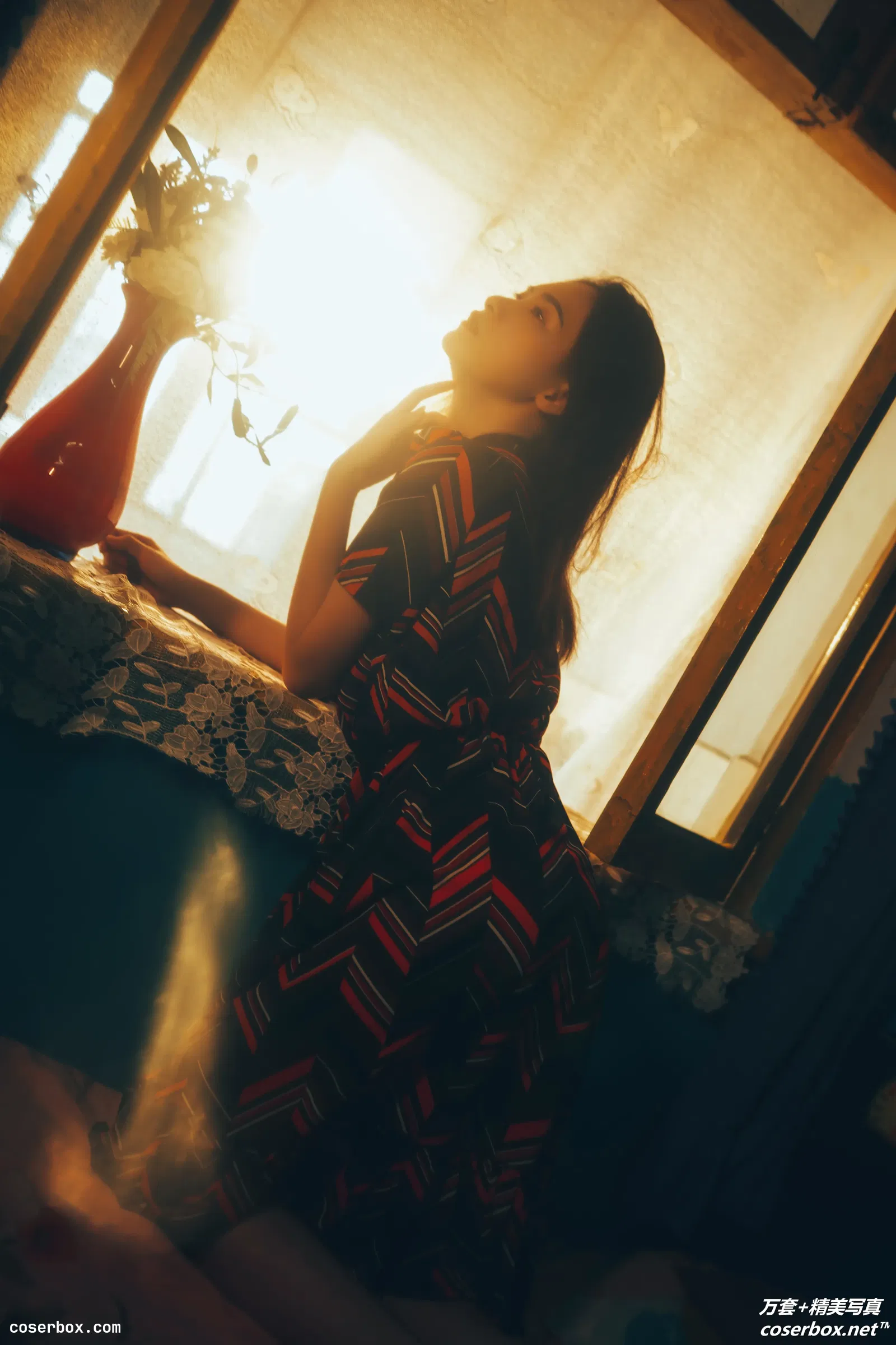 [YITUYU艺图语] 2022.03.12 NO.857 谧 小圆呐 [29P-284MB]