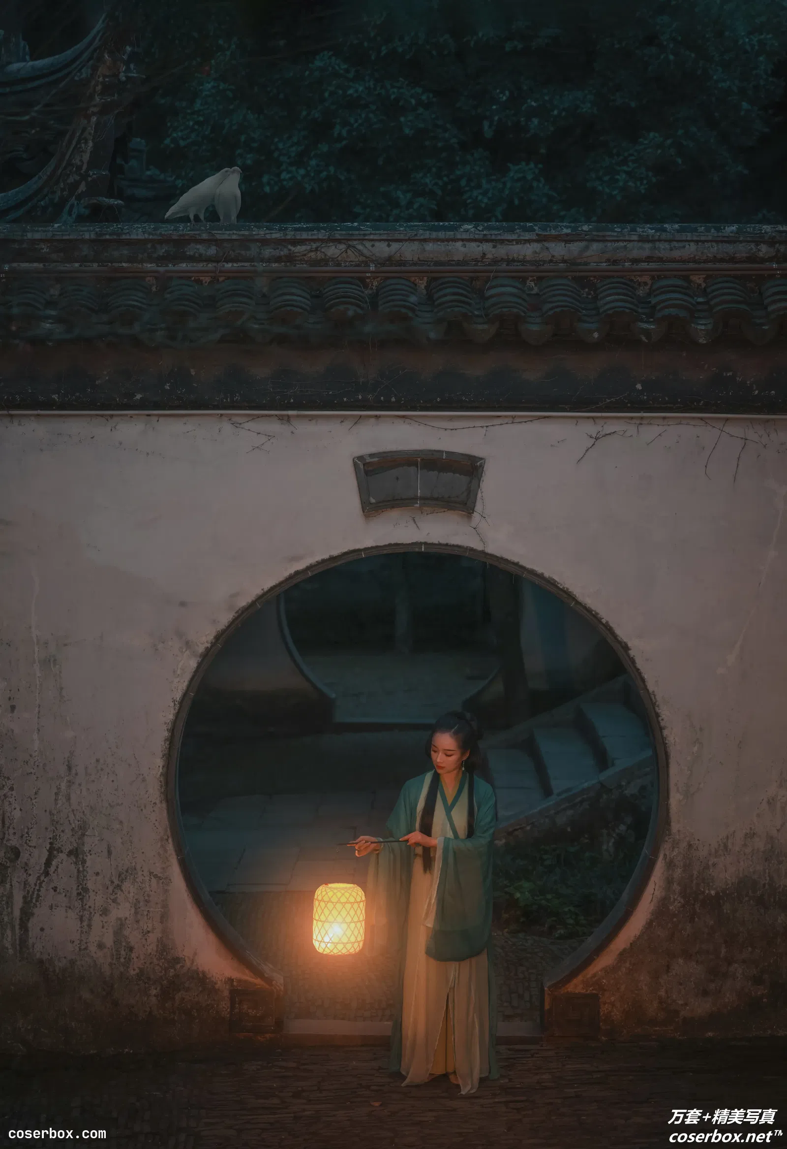 [YITUYU艺图语] 2022.03.01 NO.803 清平误 鹿呦 [27P-323MB]