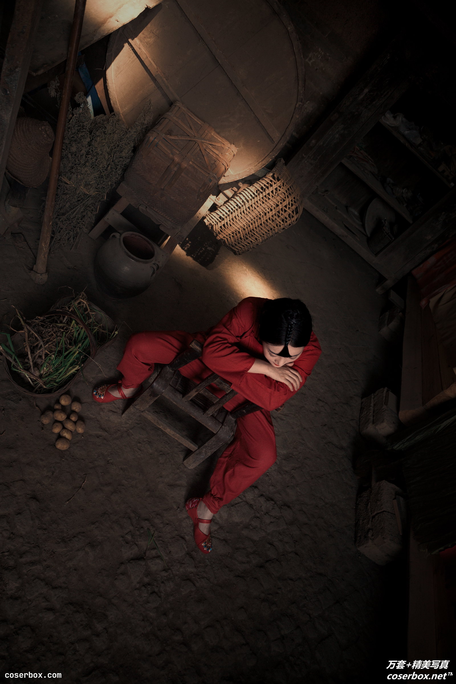 [YITUYU艺图语] 2021.06.21 NO.078 红高粱・山那边 海燕 [31P-326MB]