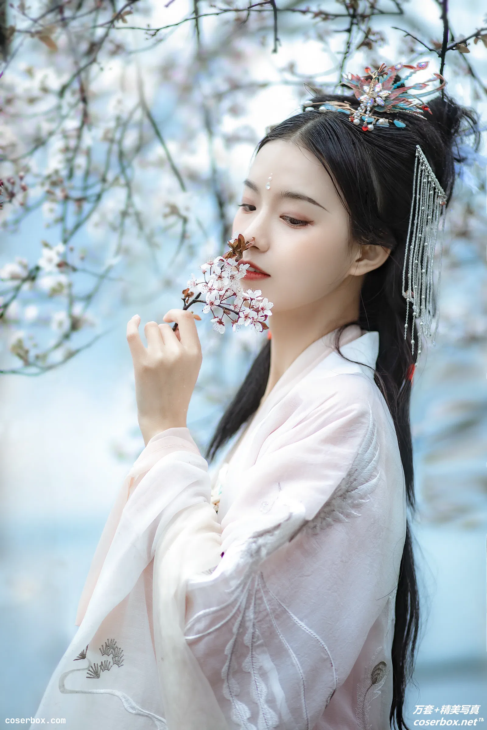 [YITUYU艺图语] 2021.09.23 NO.287 杏花雨 北川 [18P-304MB]