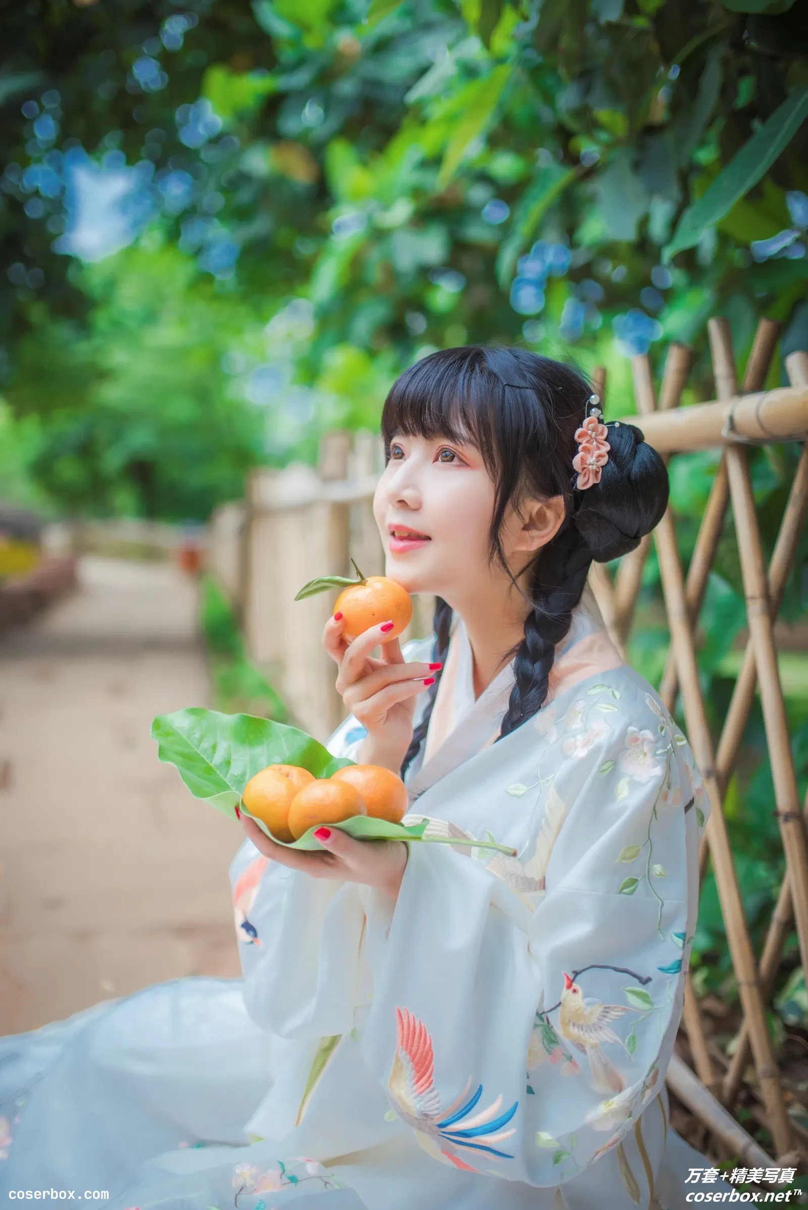 [YITUYU艺图语] 2021.10.09 NO.310 橘子 兔子 [22P-190MB]