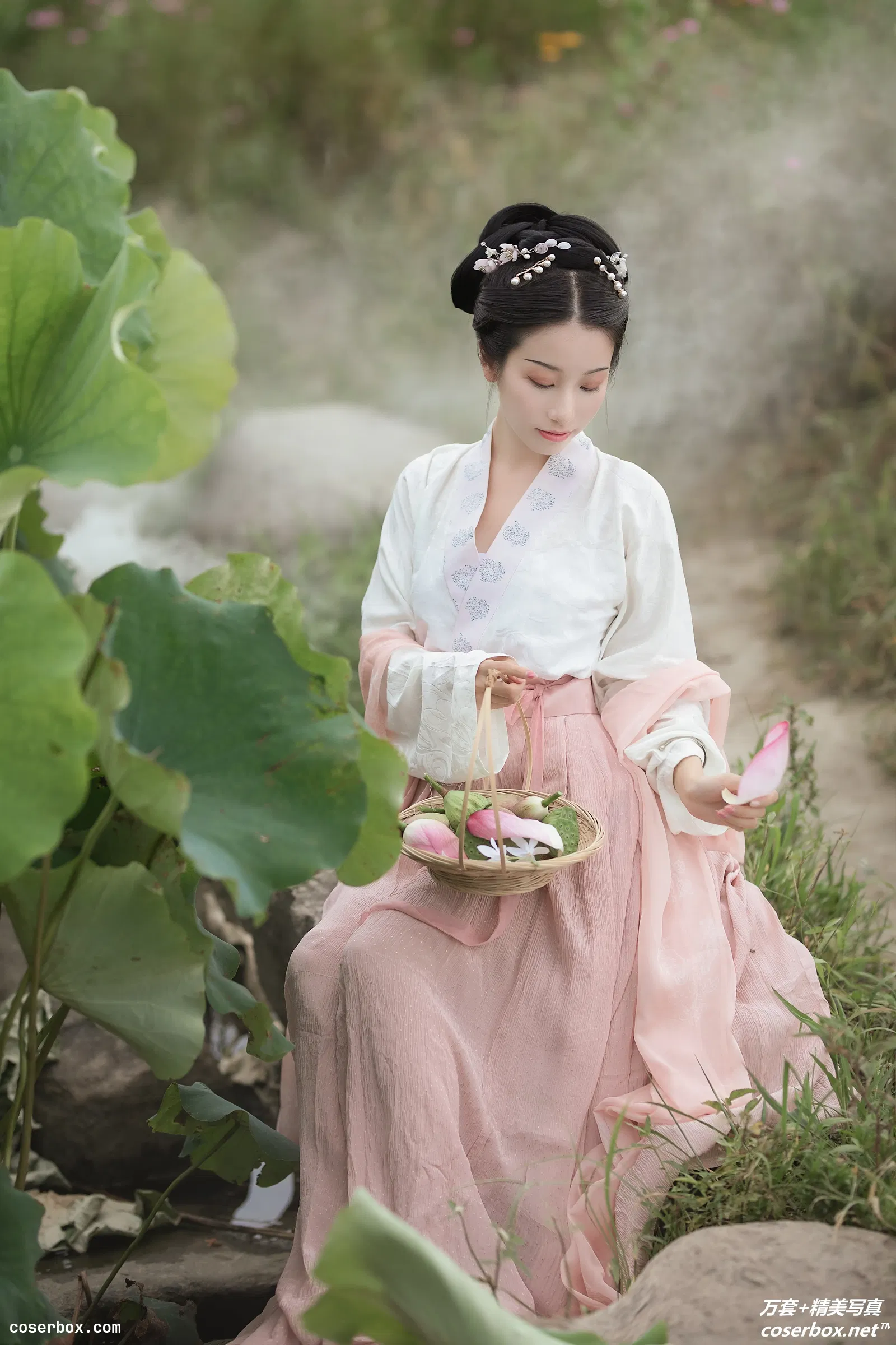 [YITUYU艺图语] 2021.12.31 NO.507 采荷 小清菡 [19P-457MB]