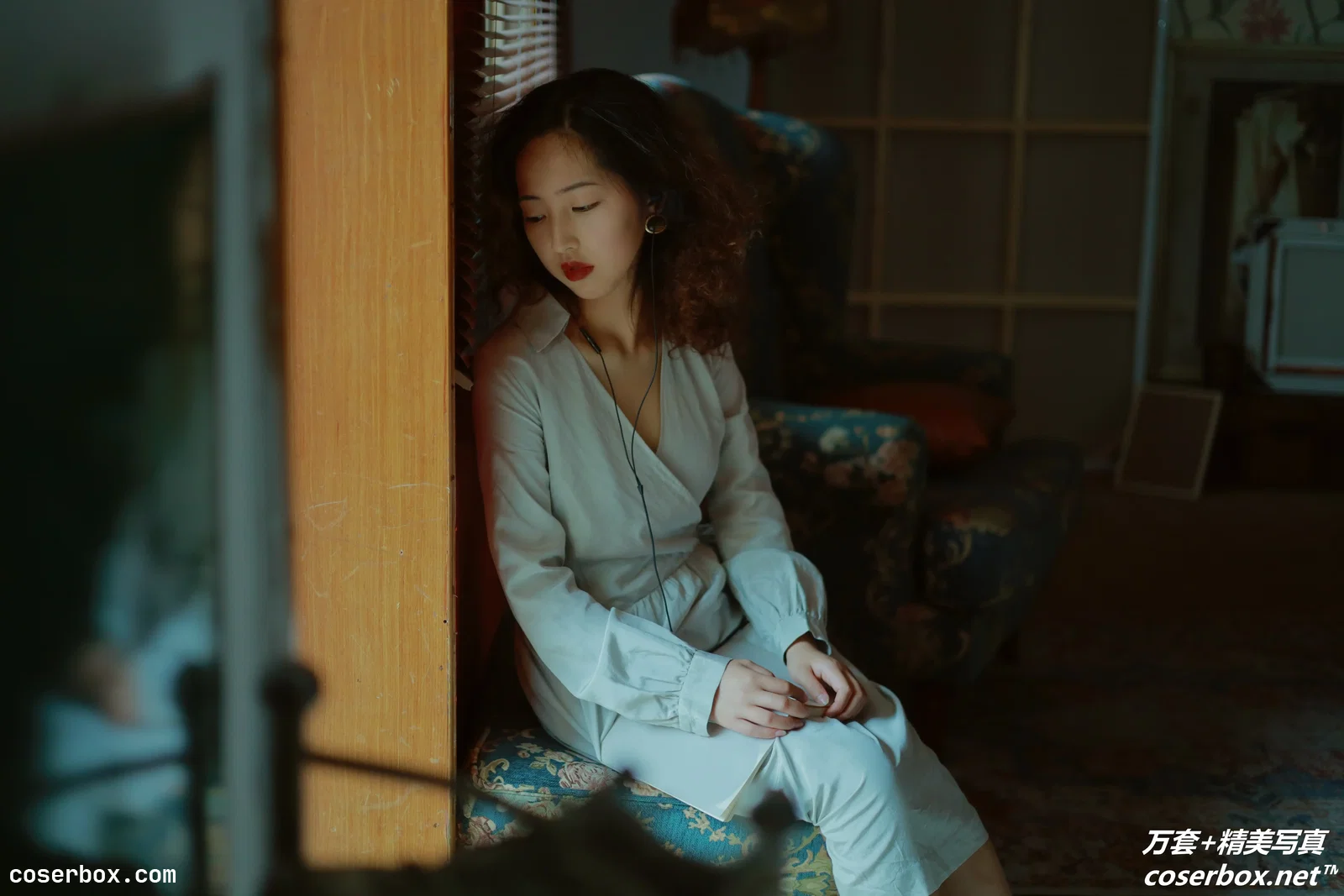 [YITUYU艺图语] 2021.05.26 NO.064 慢慢的你 千千 [27P-286MB]