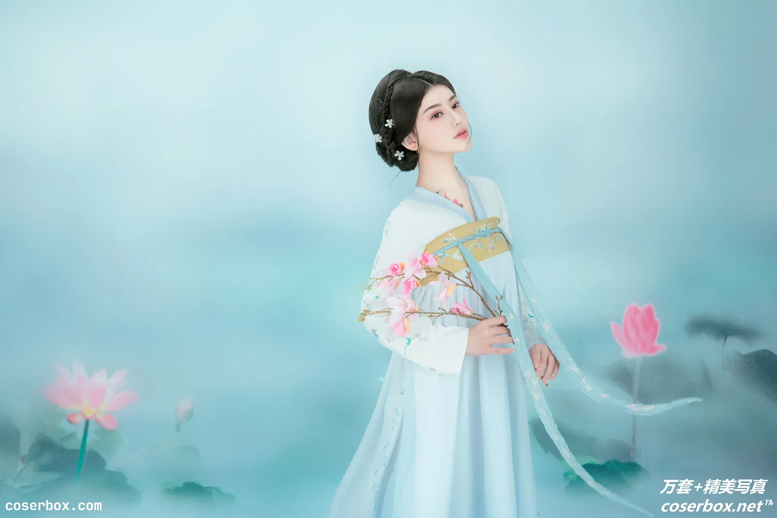 [YITUYU艺图语] 2022.01.10 NO.561 荷间意 琴宝 [23P-317MB]