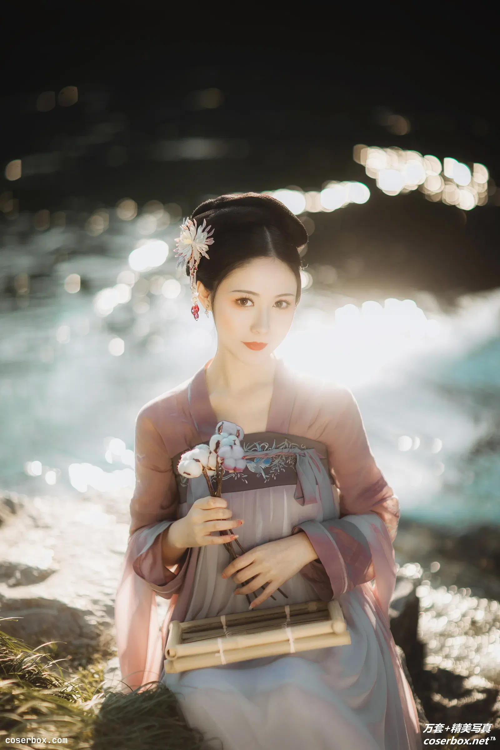 [YITUYU艺图语] 2021.10.26 NO.353 仙鹤 葵花花花儿 [19P-89MB]