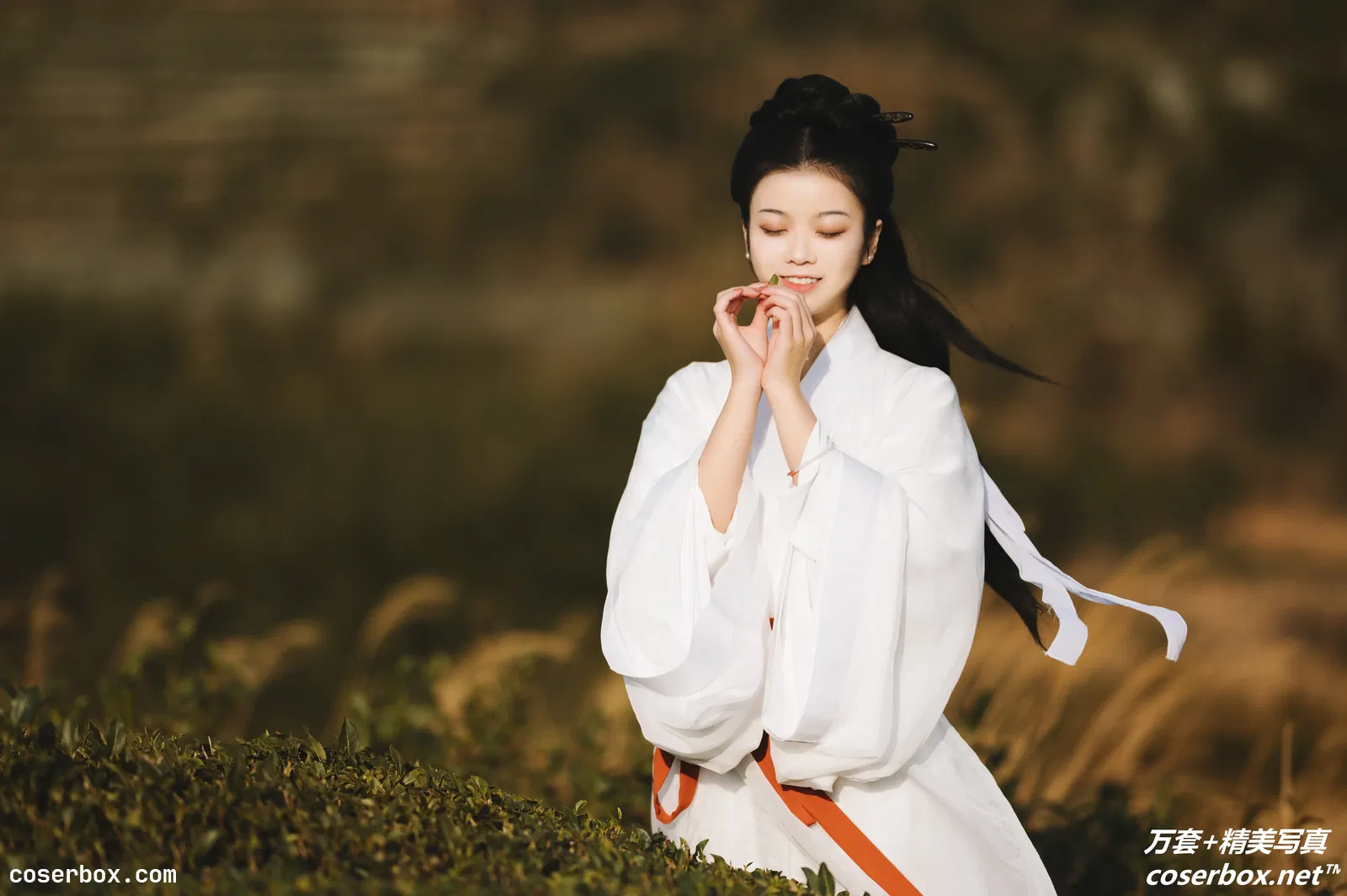 [YITUYU艺图语] 2022.03.08 NO.836 采茶 藏茗 [30P-266MB]