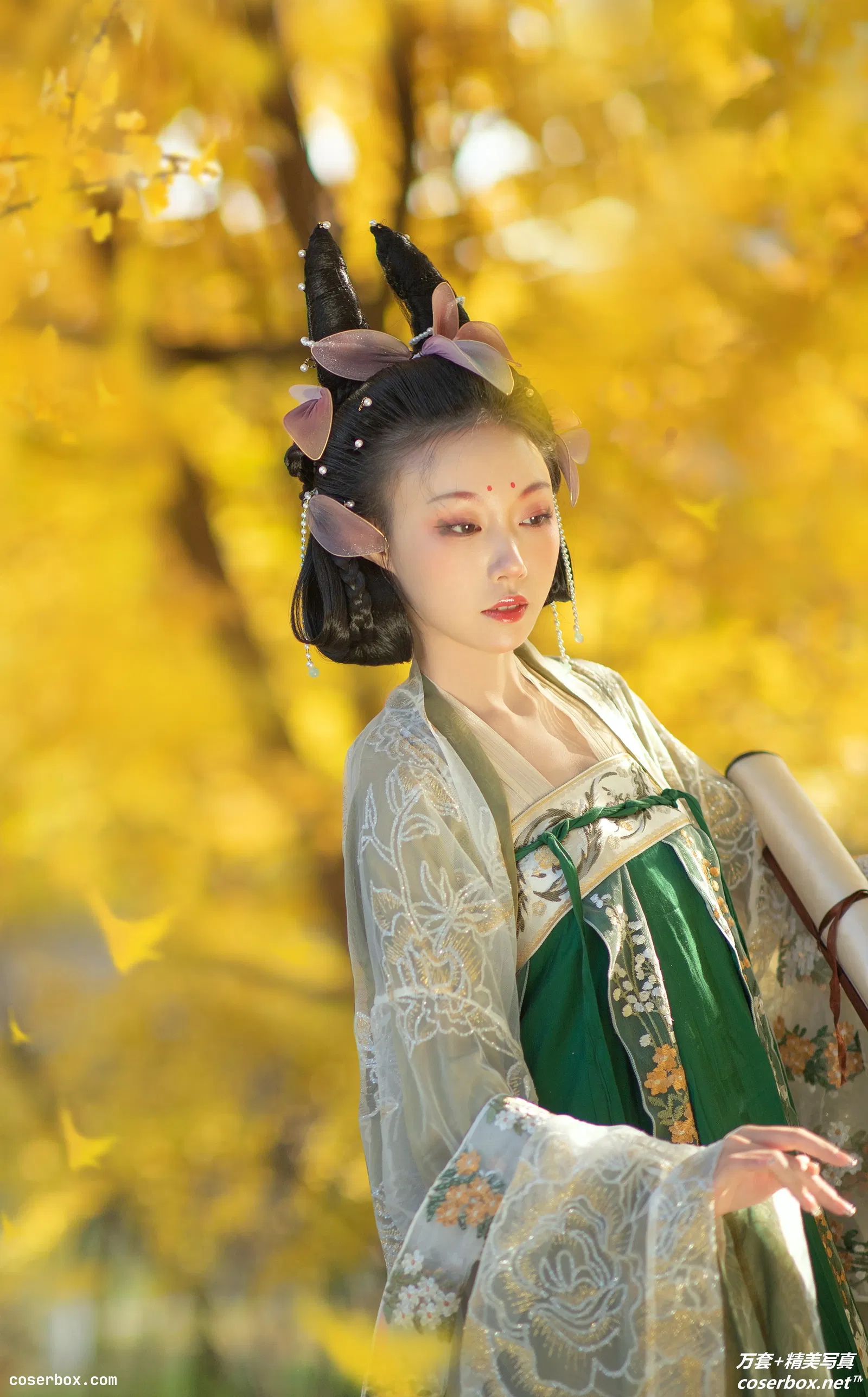 [YITUYU艺图语] 2022.01.14 NO.592 秋 一只懒含含 [19P-129MB]