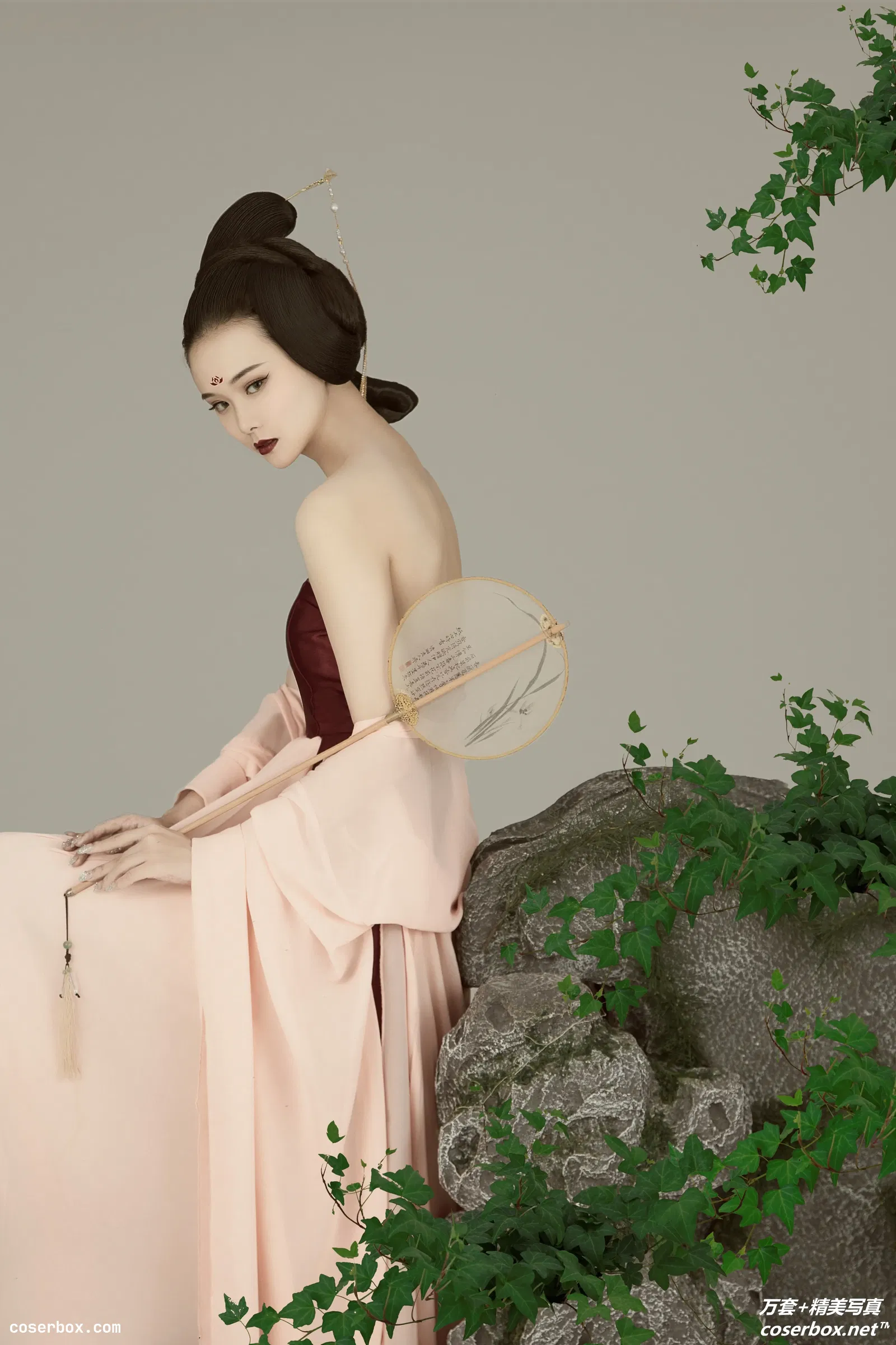 [YITUYU艺图语] 2022.02.03 NO.690 折轻扇 欣宝 [22P-257MB]