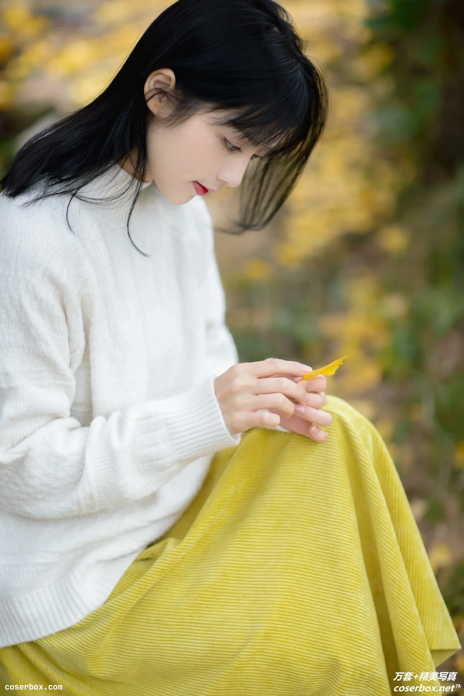 [YITUYU艺图语] 2021.08.14 NO.133 银杏之恋 雨文 [39P-474MB]