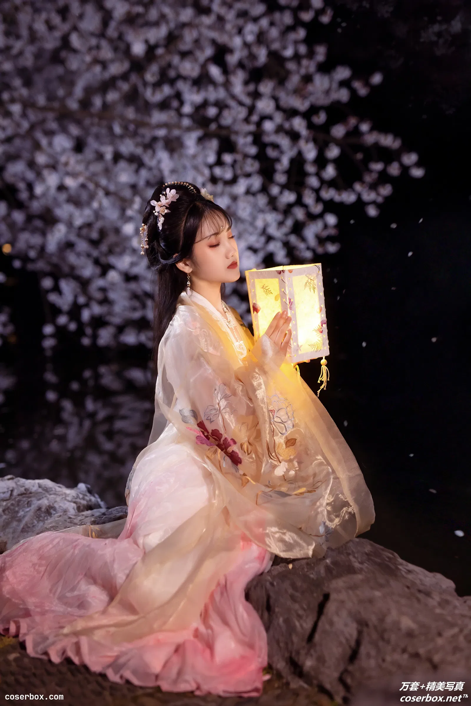 [YITUYU艺图语] 2021.12.29 NO.501 樱 参商 [20P-476MB]