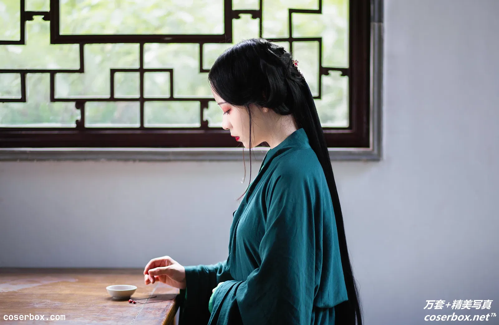 [YITUYU艺图语] 2021.11.01 NO.369 红豆 木冉 [40P-480MB]