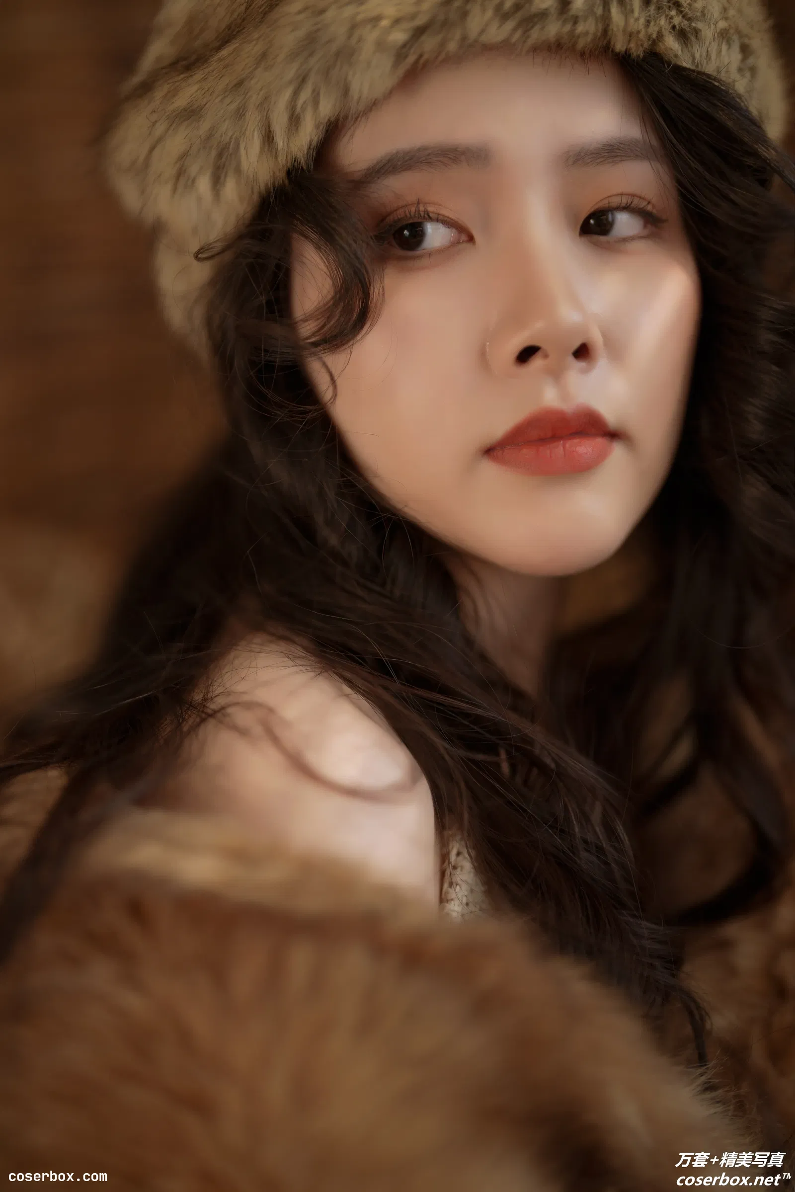 [YITUYU艺图语] 2022.01.30 NO.675 柴火屋里的暧昧时光 姚妹 [42P-677MB]