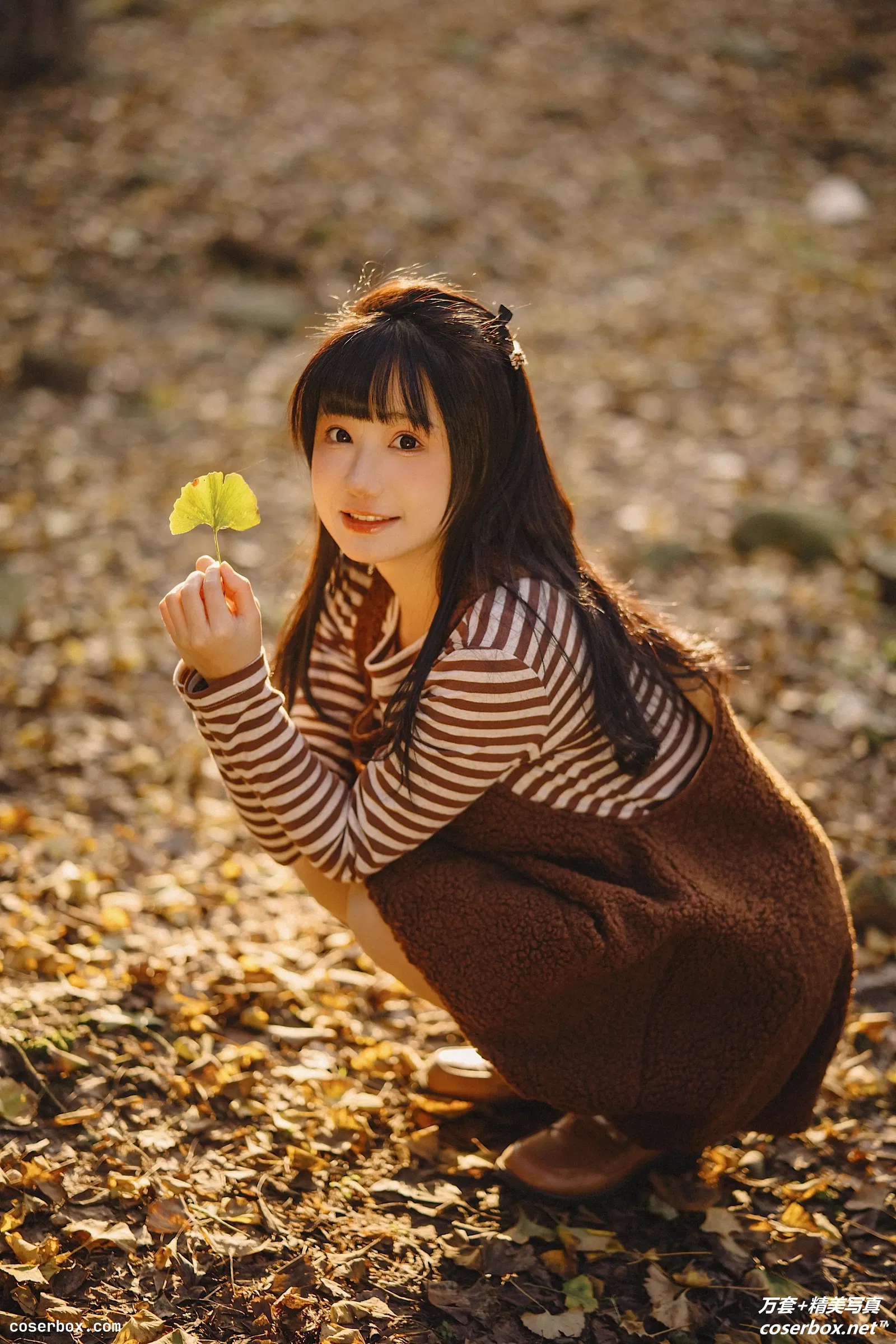 [YITUYU艺图语] 2022.02.19 NO.755 银杏小记 周小兔呀 [26P-346MB]