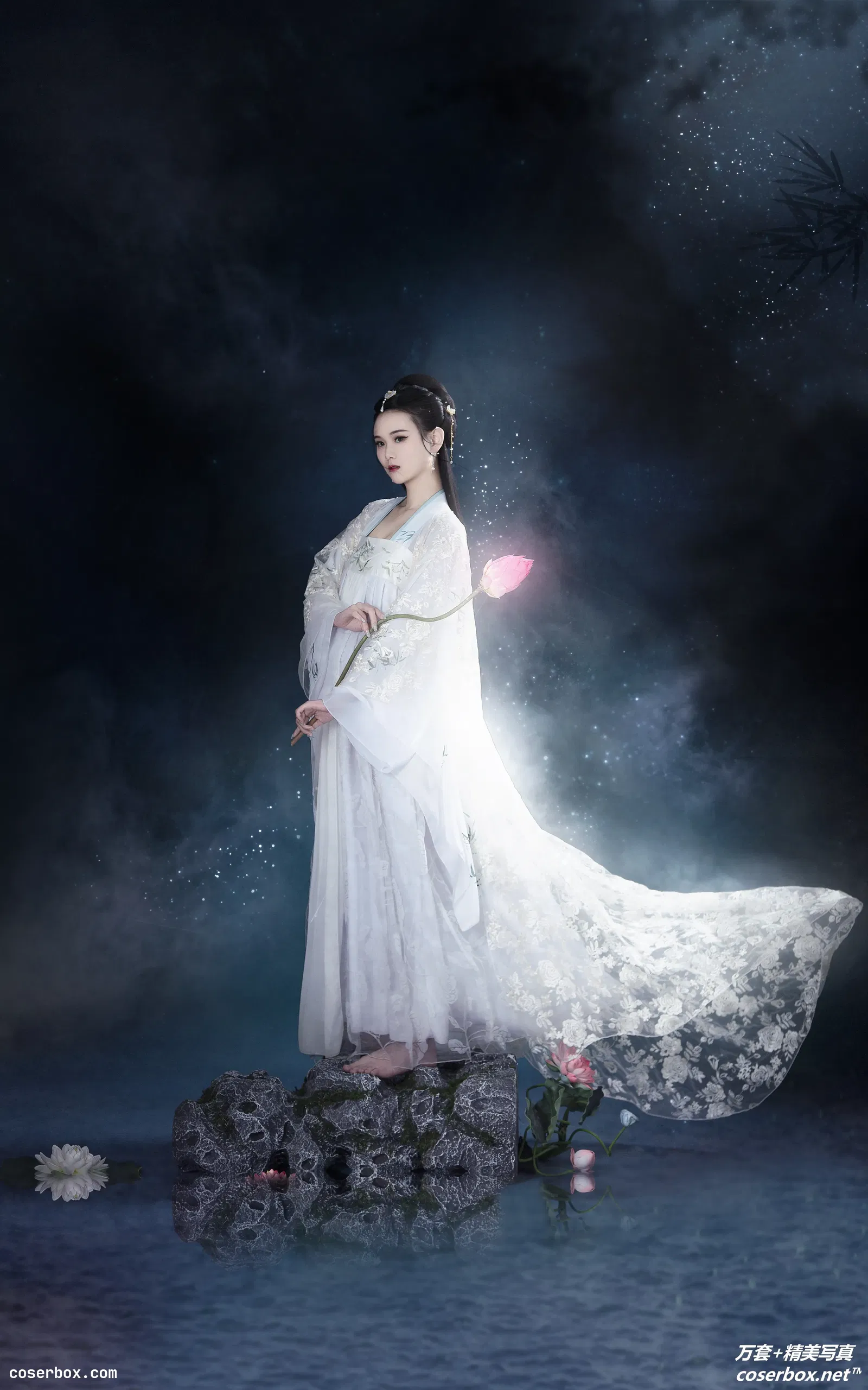 [YITUYU艺图语] 2022.01.26 NO.654 月中行 欣宝 [21P-491MB]