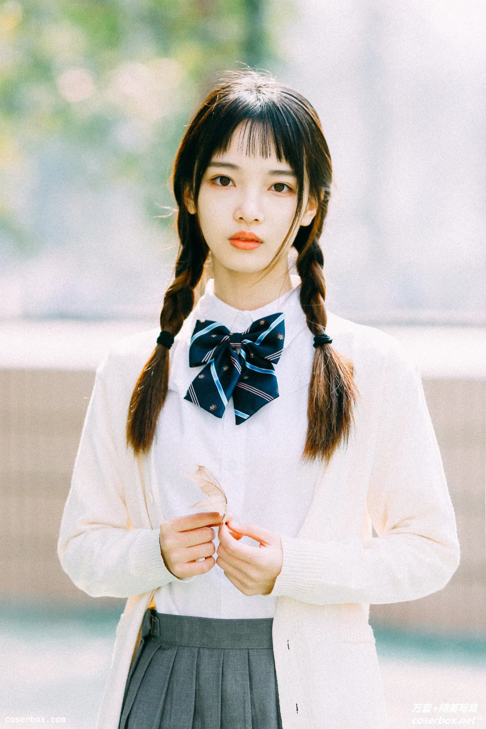 [YITUYU艺图语] 2021.12.27 NO.488 春日暖阳 一鸭咿呀哟 [34P-348MB]