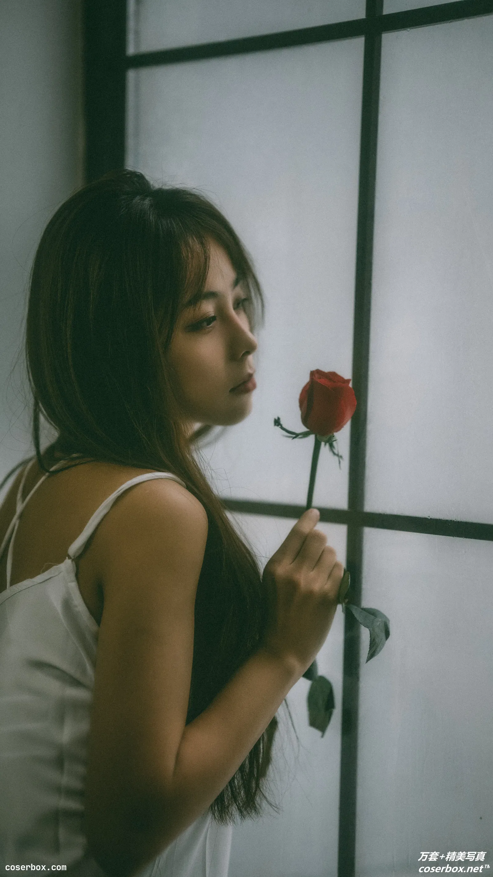 [YITUYU艺图语] 2022.03.13 NO.861 白色睡衣 小浦 [33P-414MB]