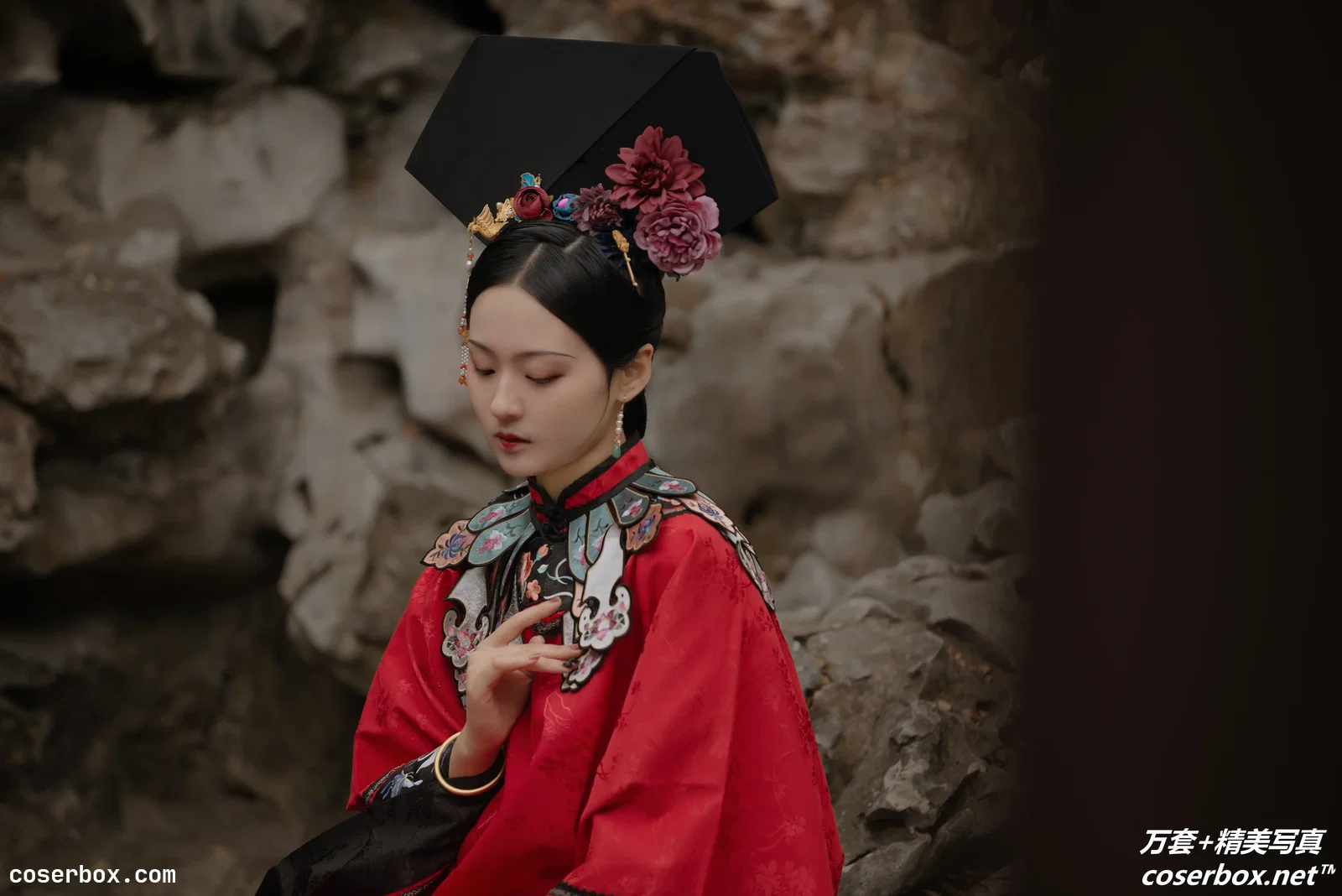 [YITUYU艺图语] 2021.08.10 NO.115 秋 苏苏 [34P-685MB]