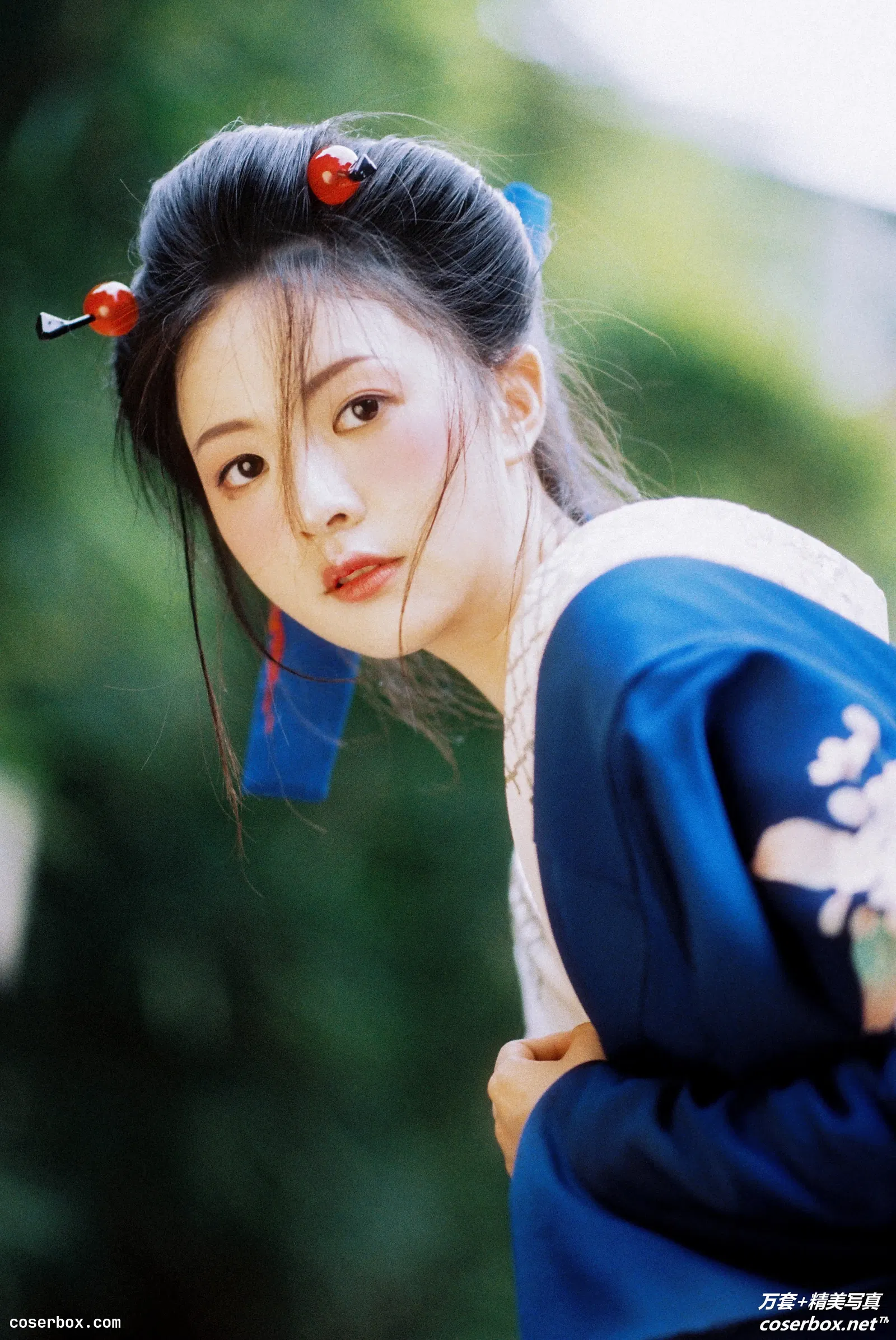 [YITUYU艺图语] 2022.03.12 NO.859 温柔的眼眸 泱泱 [23P-364MB]