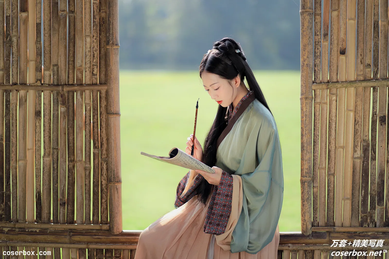 [YITUYU艺图语] 2022.02.01 NO.679 人间四月天 芯轶 [23P-261MB]