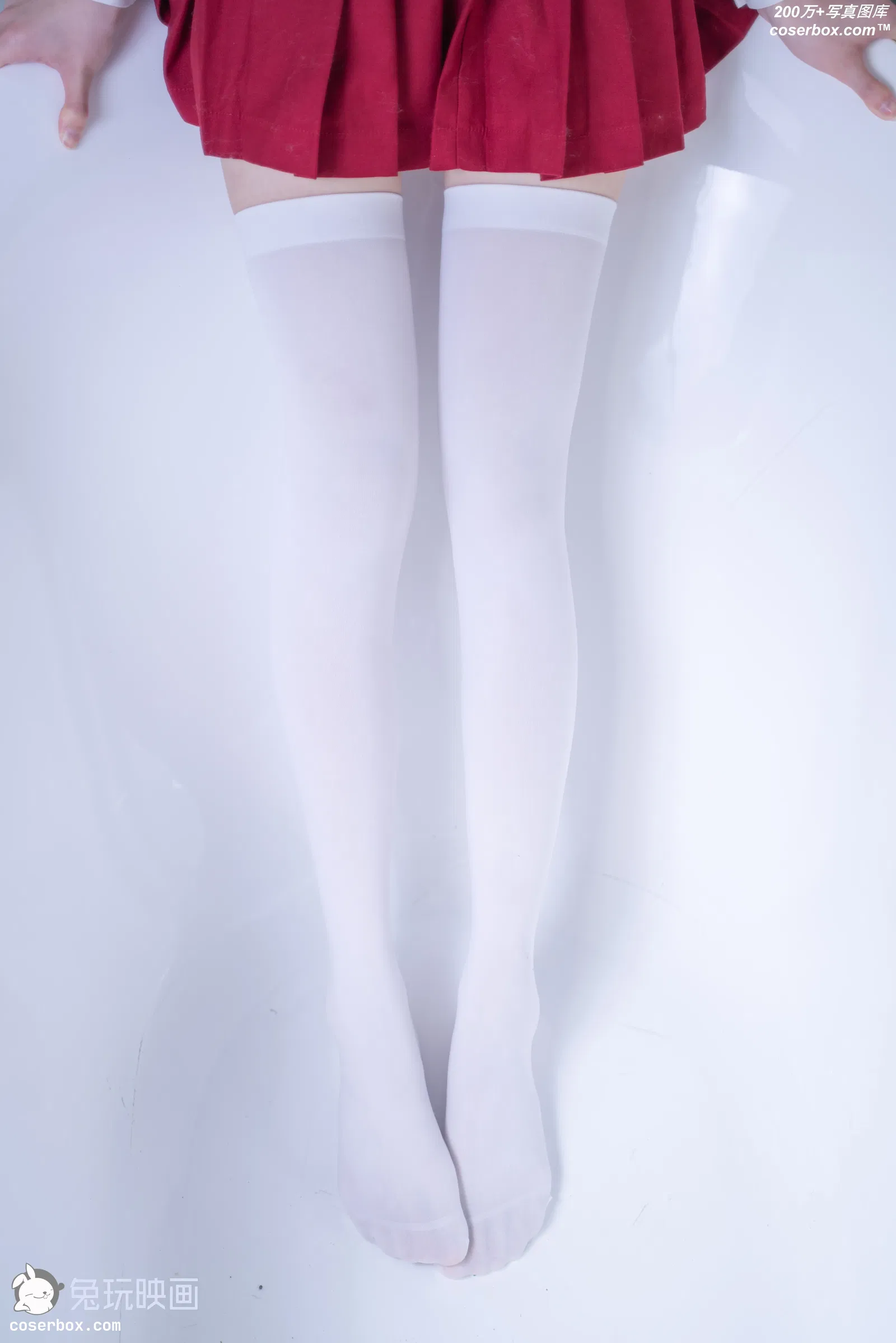 C07.008 浴缸里的红裙白丝 [42P-775MB]