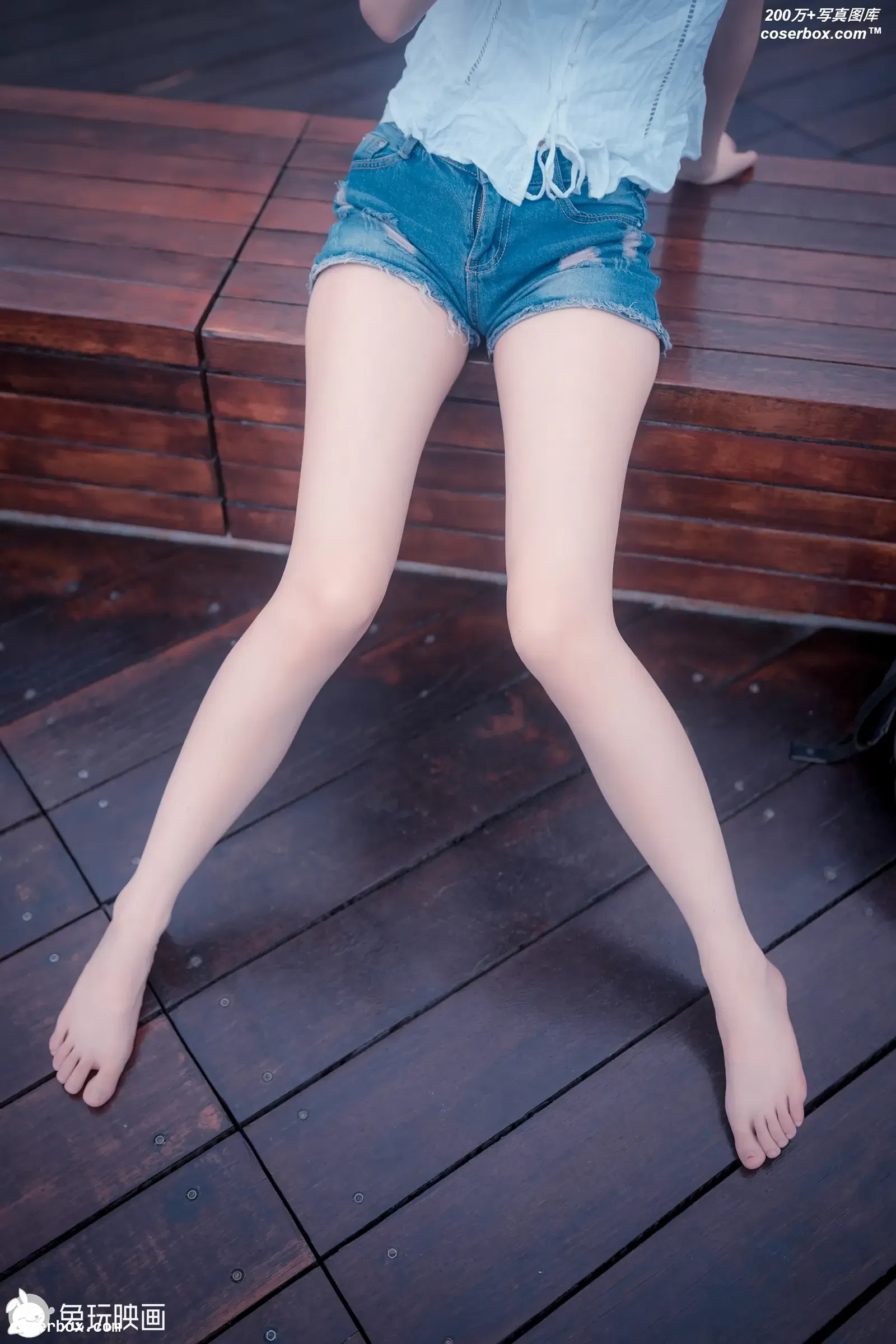 C14.004 发光的果腿 [42P-92MB]