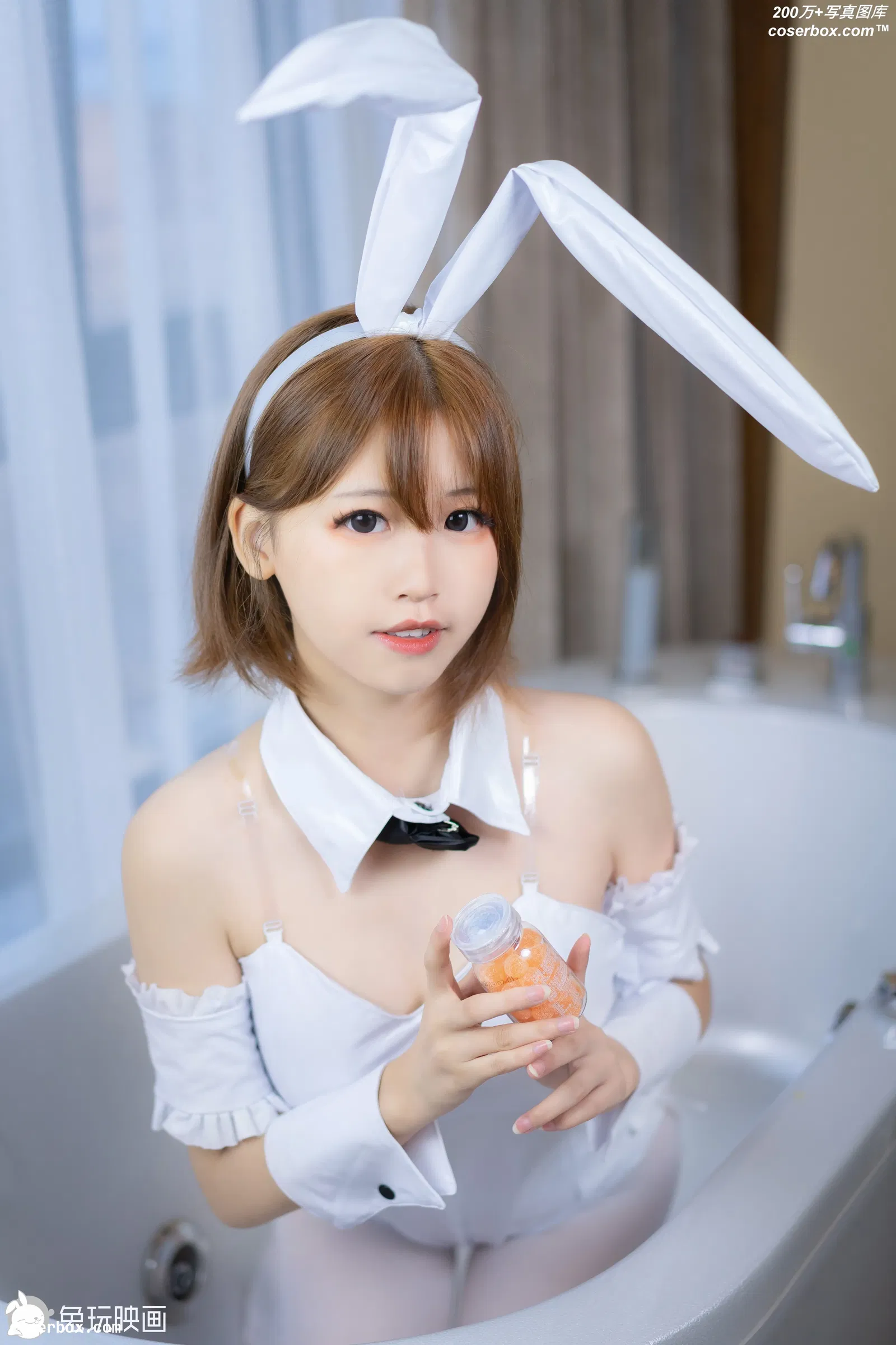 C20.002 白色兔女郎 [43P-328MB]