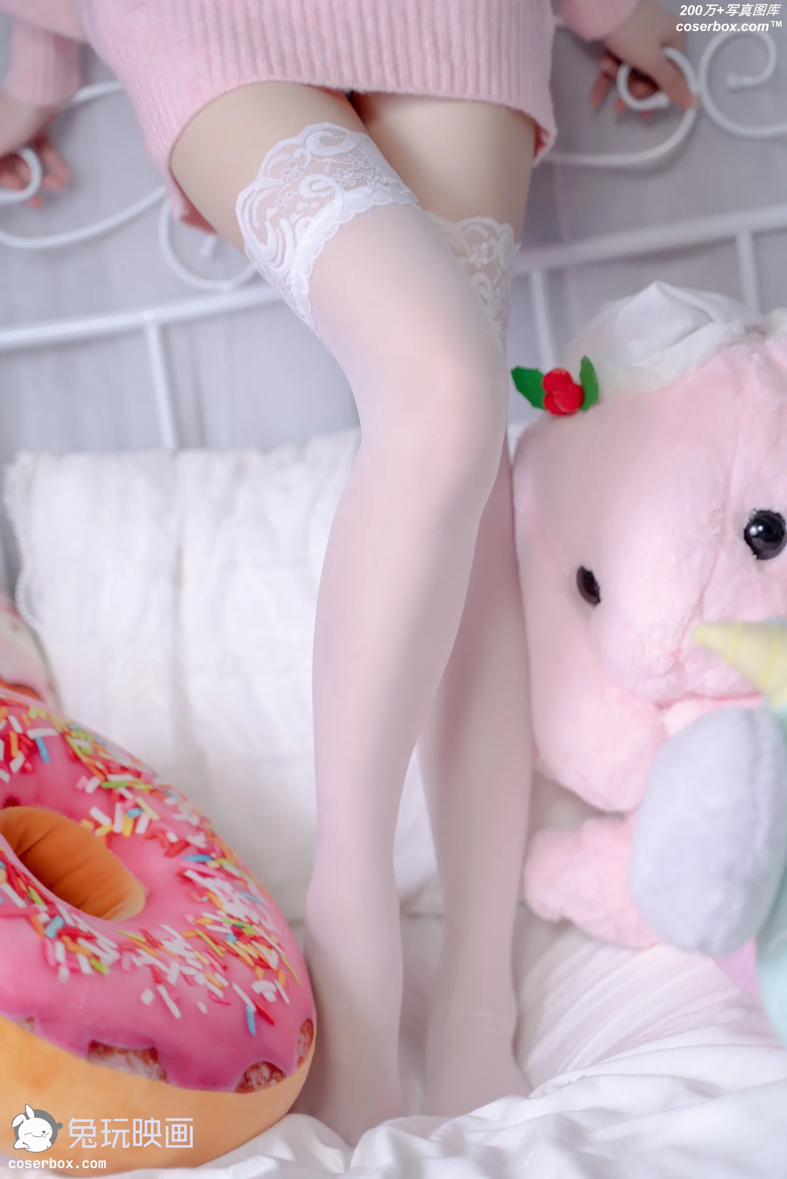 C02.001 爱的魔力甜甜圈 [42P-761MB]